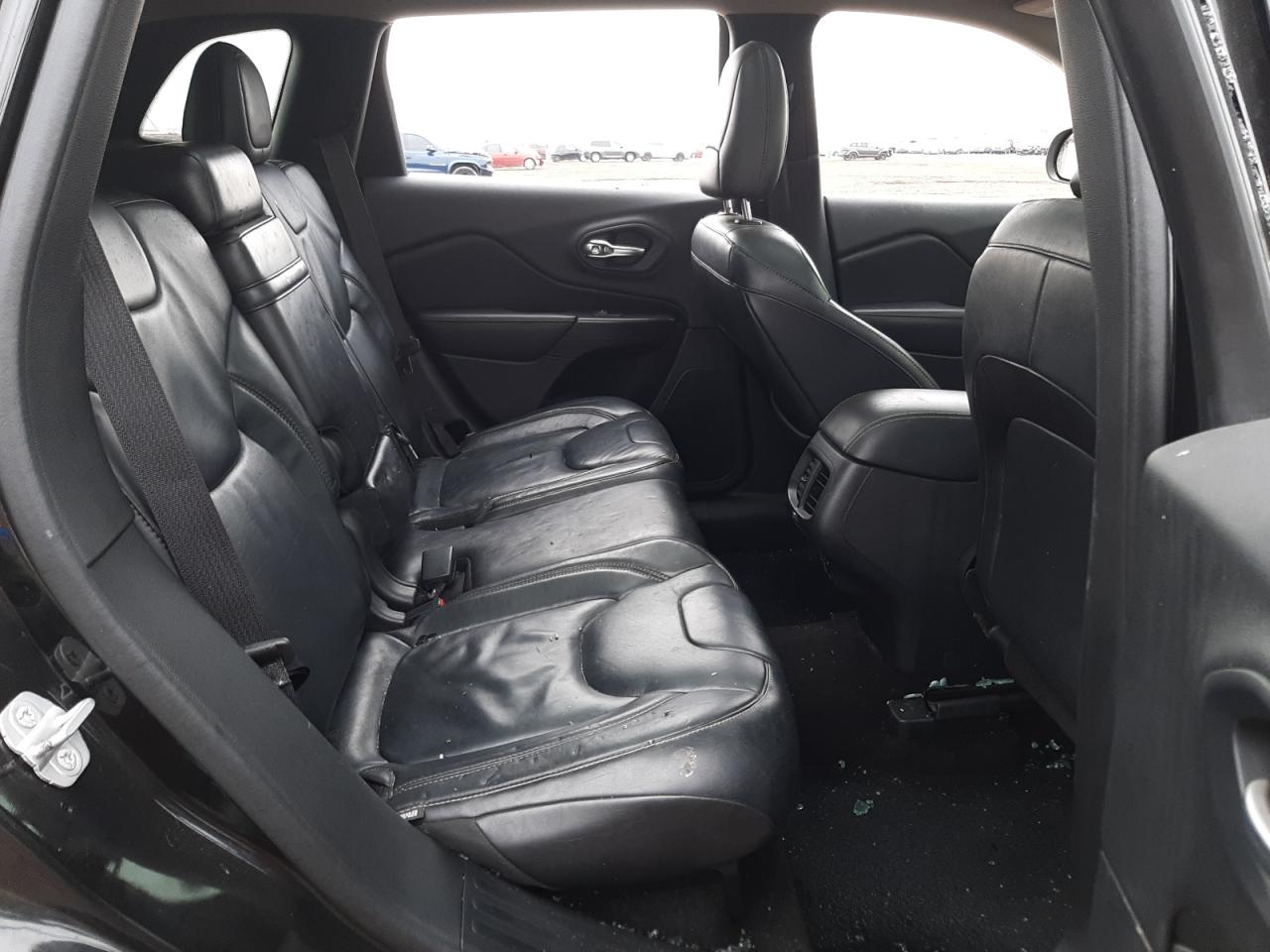 Photo 6 from auction – 2014 JEEP CHEROKEE L with VIN 1C4PJLDS4EW212767