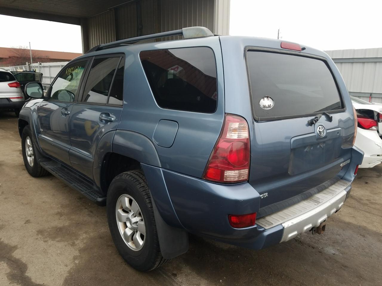 Photo 3 from auction – 2003 TOYOTA 4RUNNER SR with VIN JTEZU14R530015331