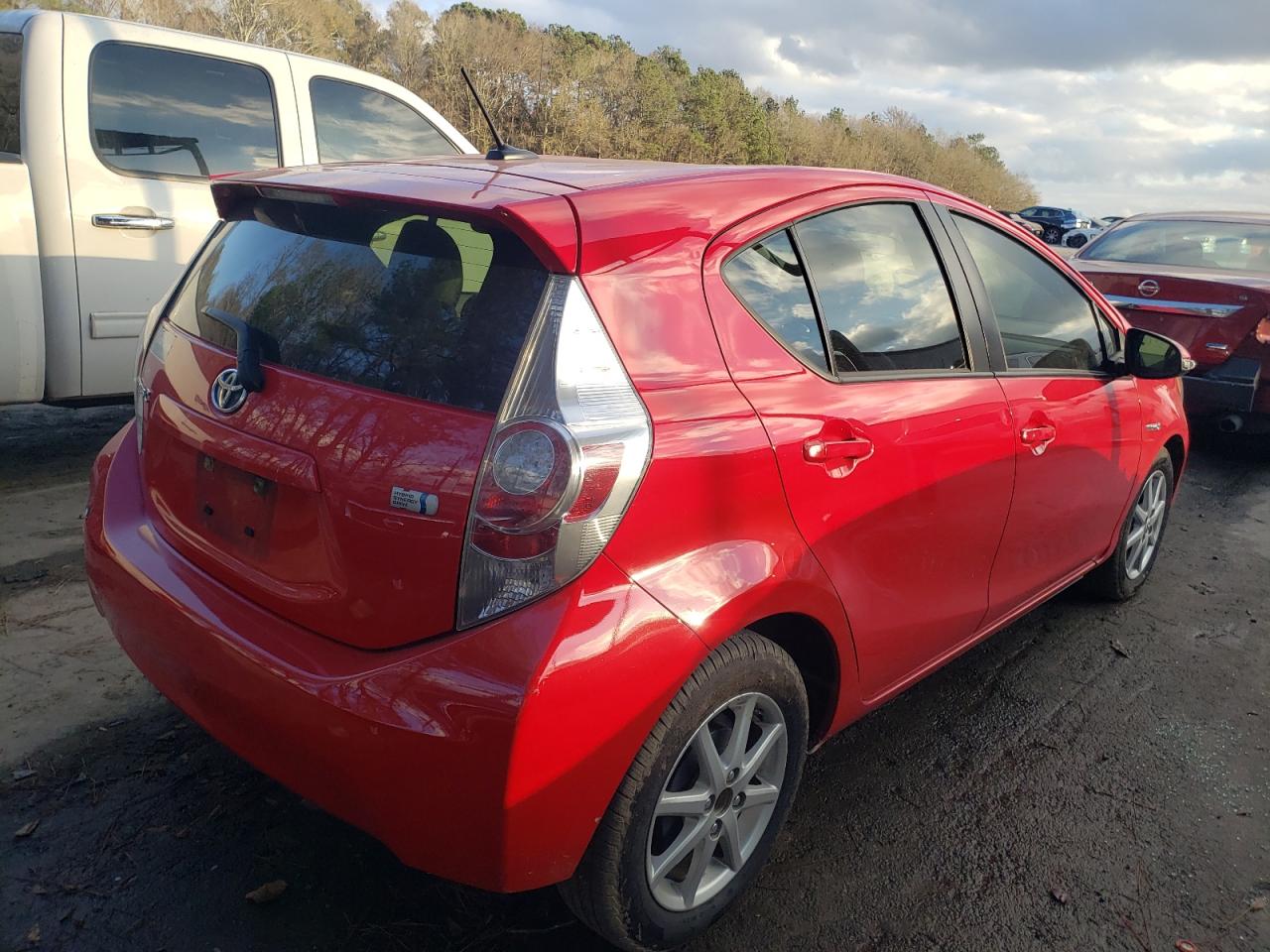 Photo 4 from auction – 2012 TOYOTA PRIUS C with VIN JTDKDTB36C1524029