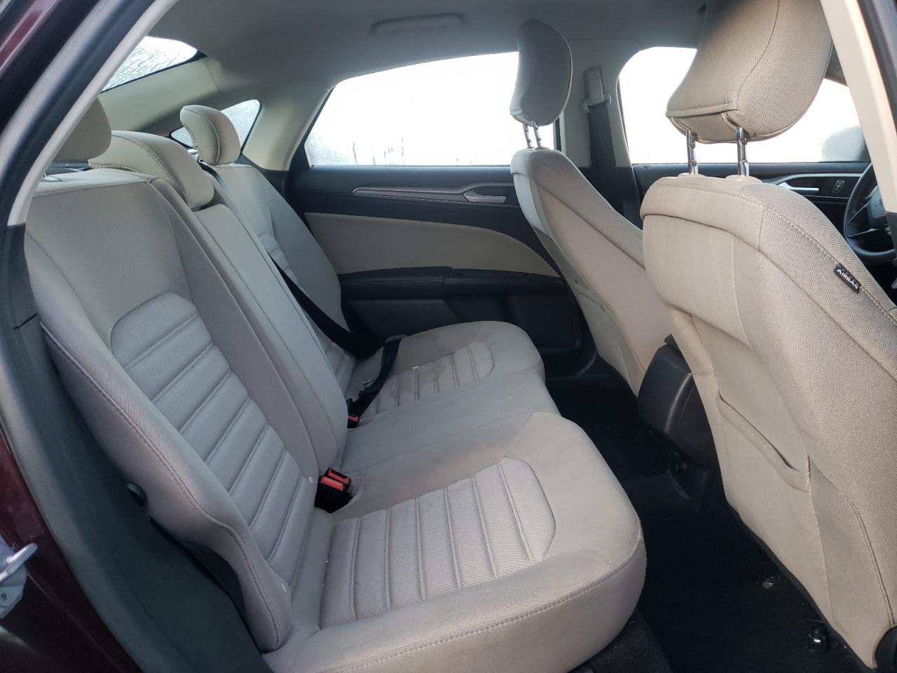 Photo 6 from auction – 2017 FORD FUSION S with VIN 3FA6P0G71HR219611