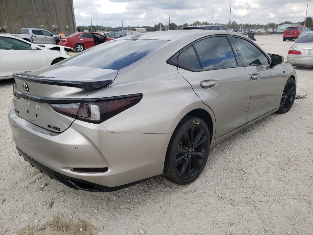 Photo 4 from auction – 2019 LEXUS ES 350 with VIN 58ABZ1B10KU003166