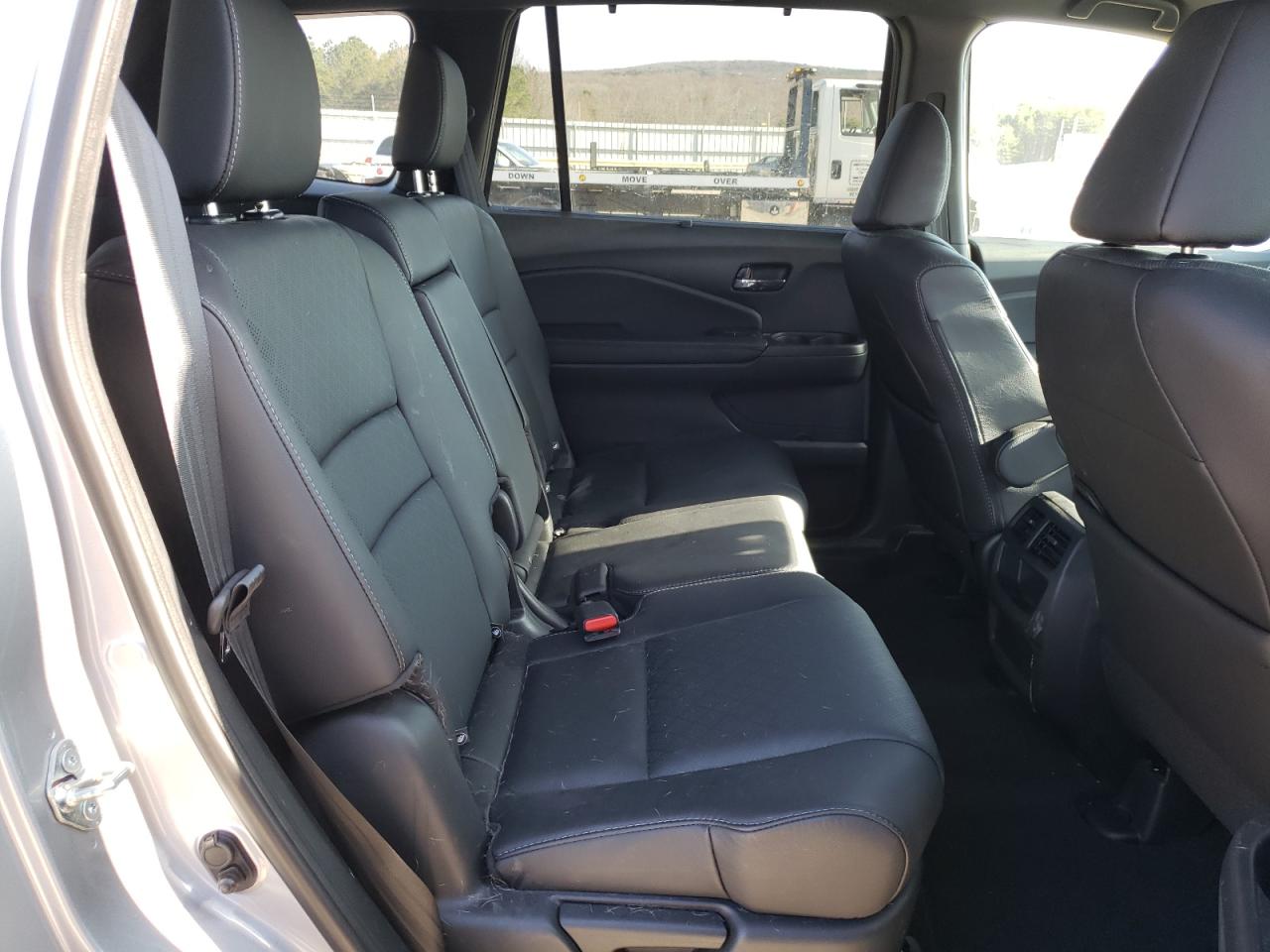 Zdjęcie 6 z aukcji – 2020 HONDA PASSPORT E z VIN 5FNYF7H56LB004375