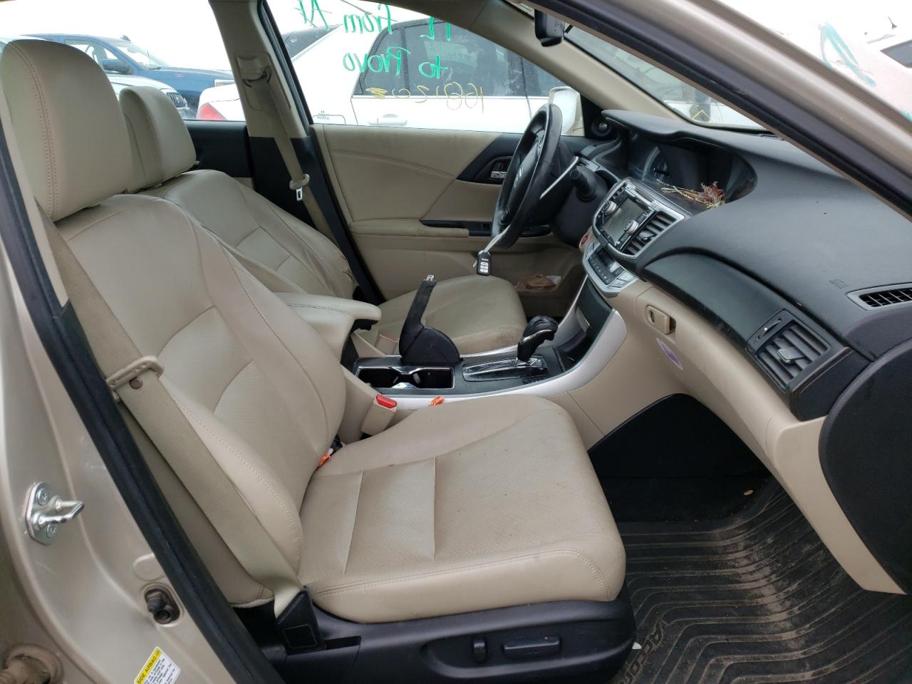 Photo 5 from auction – 2015 HONDA ACCORD with VIN 1HGCR2F88FA179694