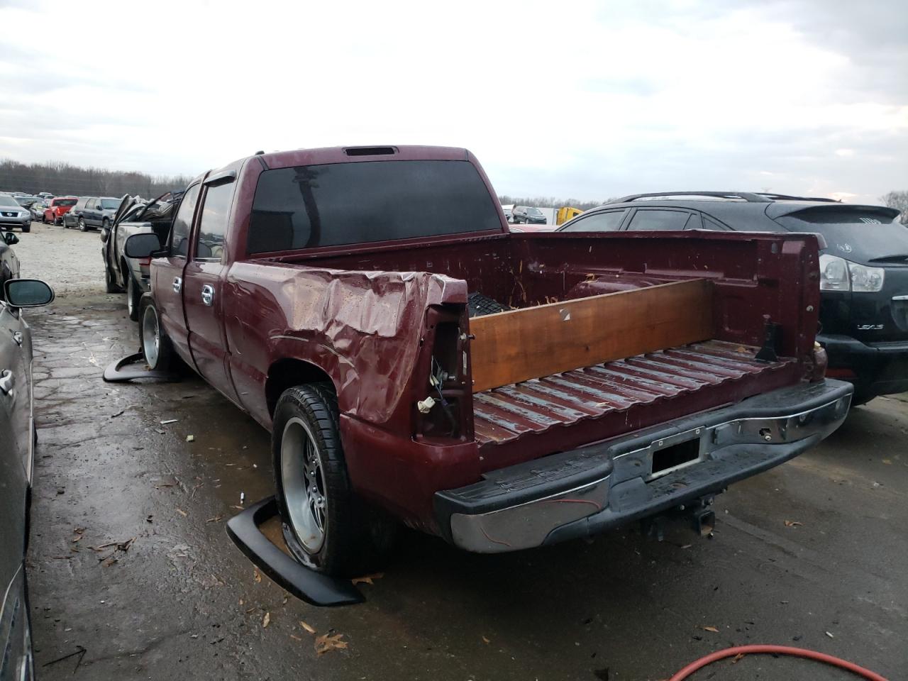 Photo 3 from auction – 2002 CHEVROLET SILVERADO with VIN 1GCGC13U12F103938