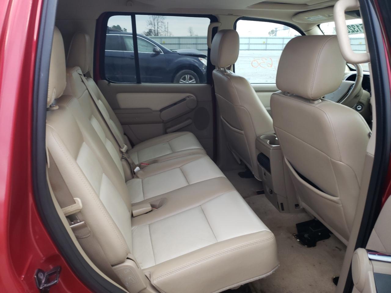 Photo 6 from auction – 2008 FORD EXPLORER X with VIN 1FMEU63E78UA83818