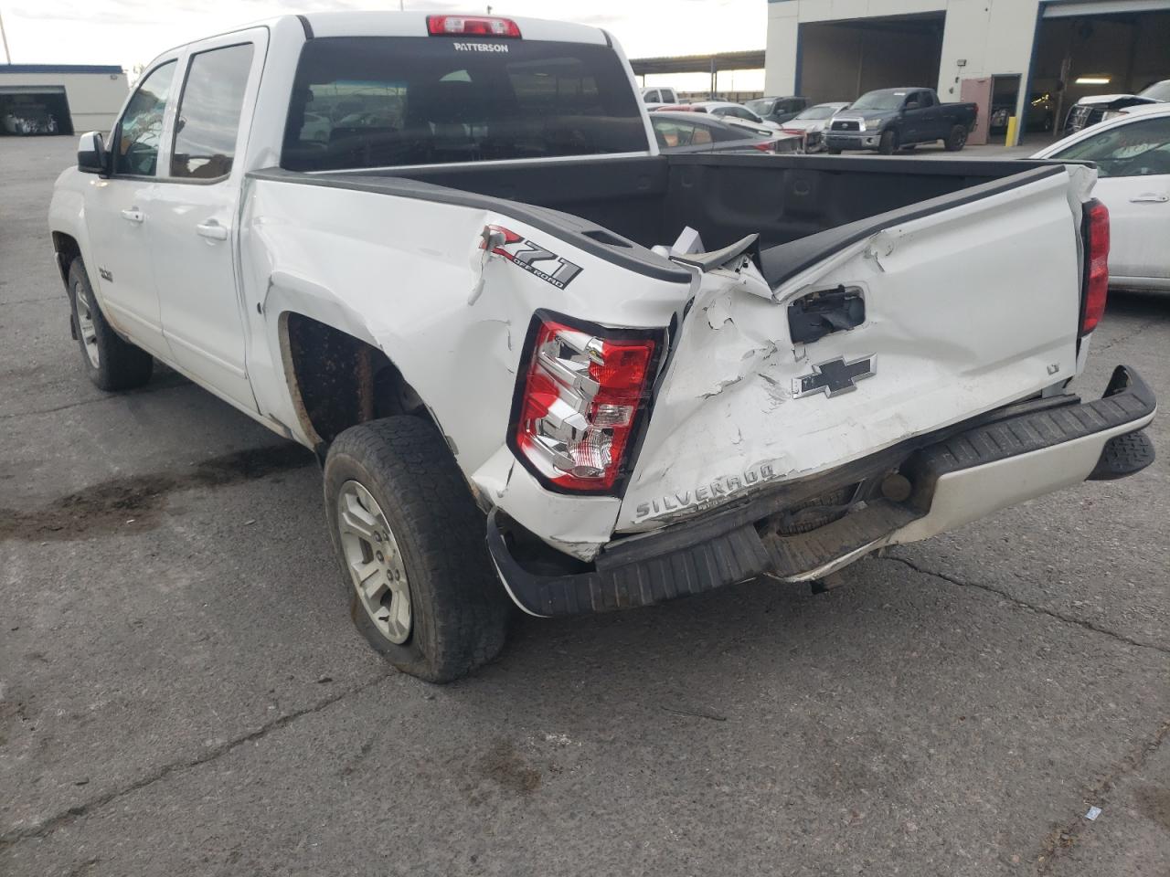 Photo 3 from auction – 2018 CHEVROLET SILVERADO with VIN 3GCUKREC9JG351487