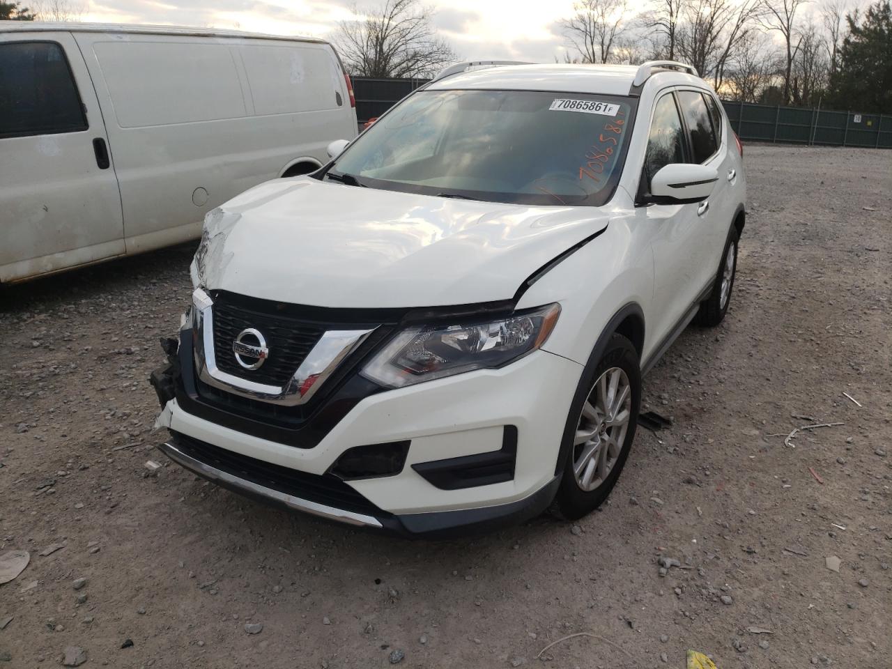 Photo 2 from auction – 2017 NISSAN ROGUE S with VIN KNMAT2MT3HP539033