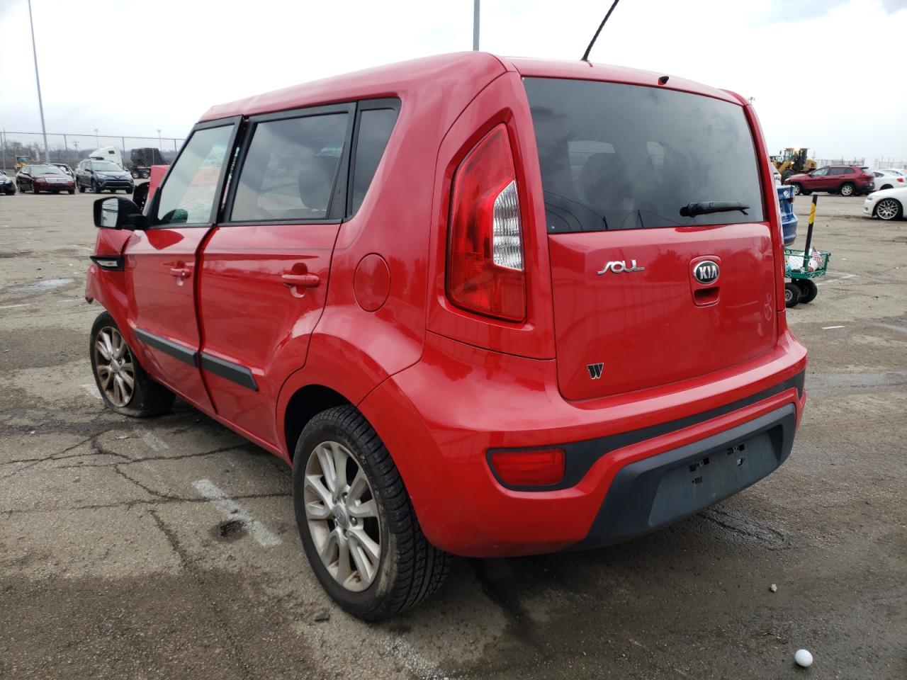 Photo 3 from auction – 2013 KIA SOUL with VIN KNDJT2A50D7573933