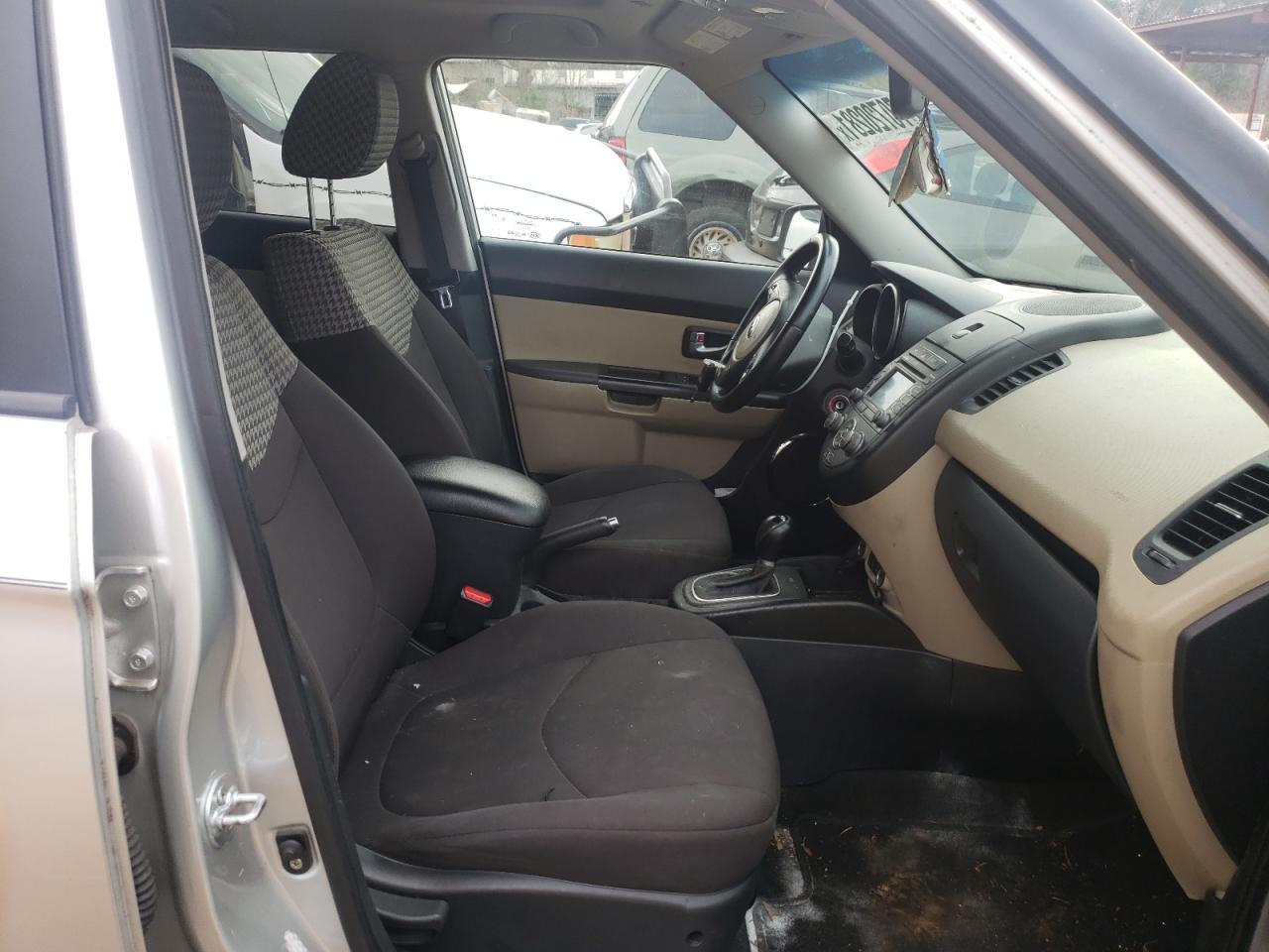 Photo 5 from auction – 2013 KIA SOUL + with VIN KNDJT2A62D7583761