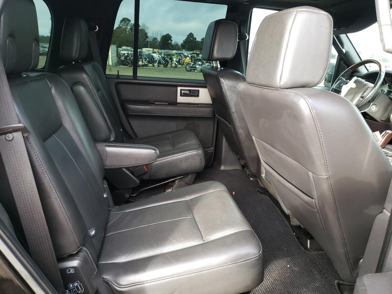 Photo 6 from auction – 2007 FORD EXPEDITION with VIN 1FMFU19597LA56526