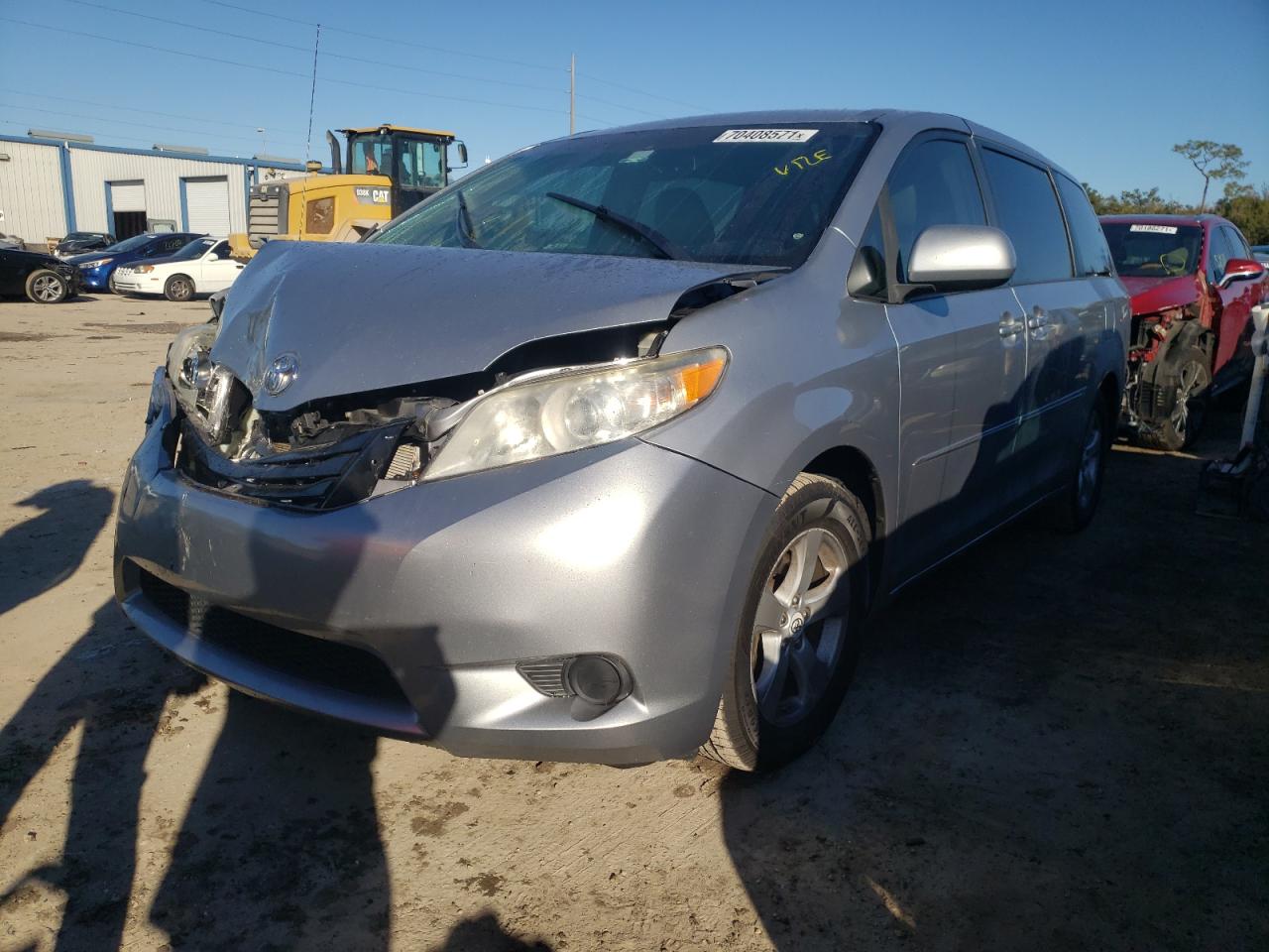 Photo 2 from auction – 2012 TOYOTA SIENNA LE with VIN 5TDKK3DCXCS193980