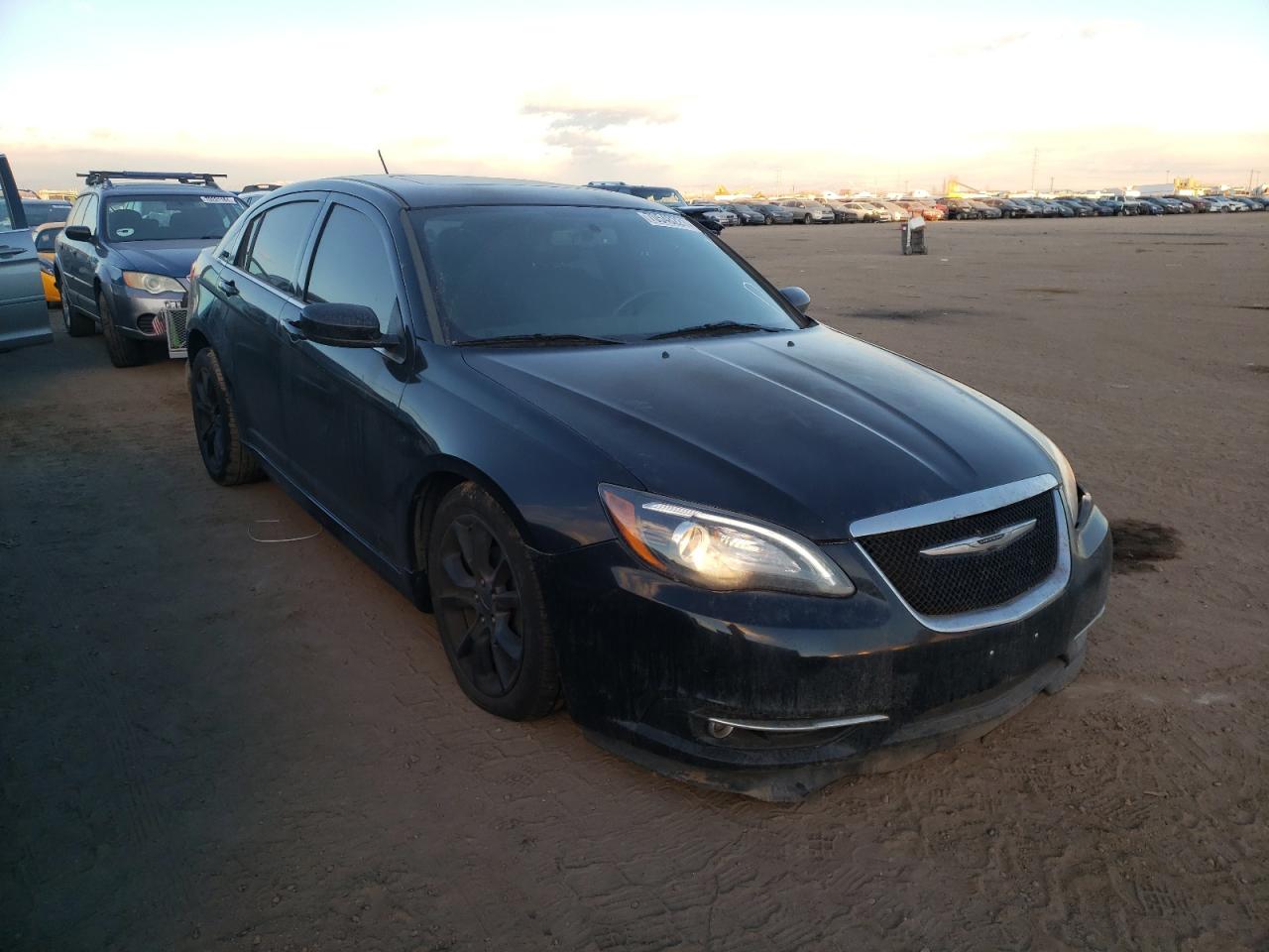 CHRYSLER 200 LIMITE 2014 with VIN 1C3CCBCG4EN177173 - Photo from auction