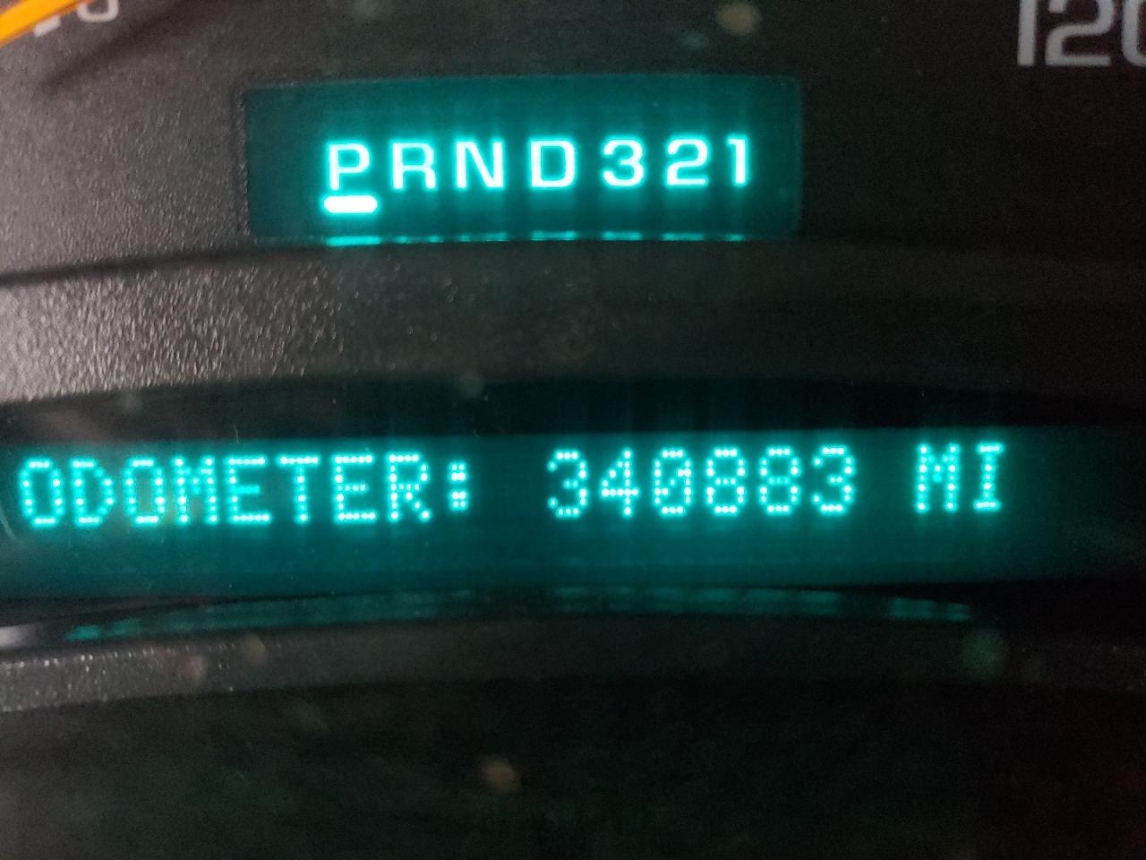 Photo 8 from auction – 2003 CHEVROLET SILVERADO with VIN 1GCHK23U83F252314