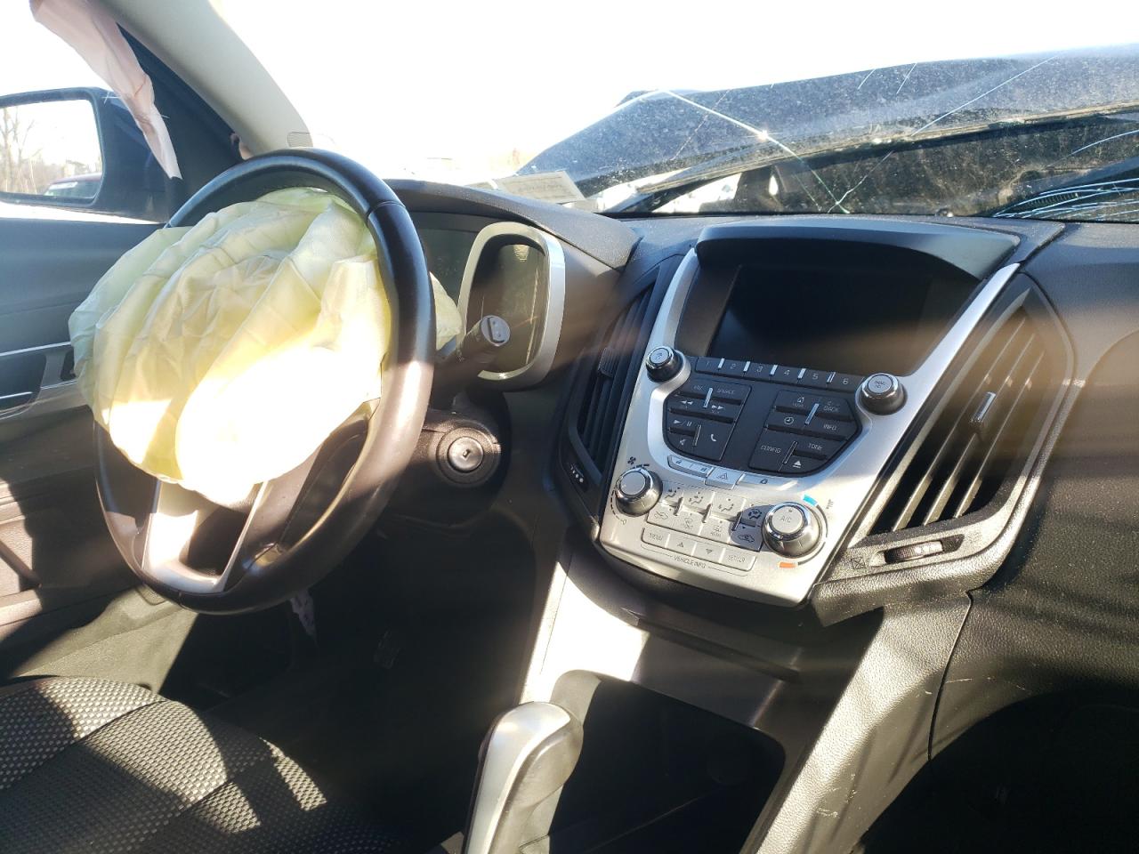 Photo 9 from auction – 2015 CHEVROLET EQUINOX LT with VIN 2GNFLFEK0F6308940
