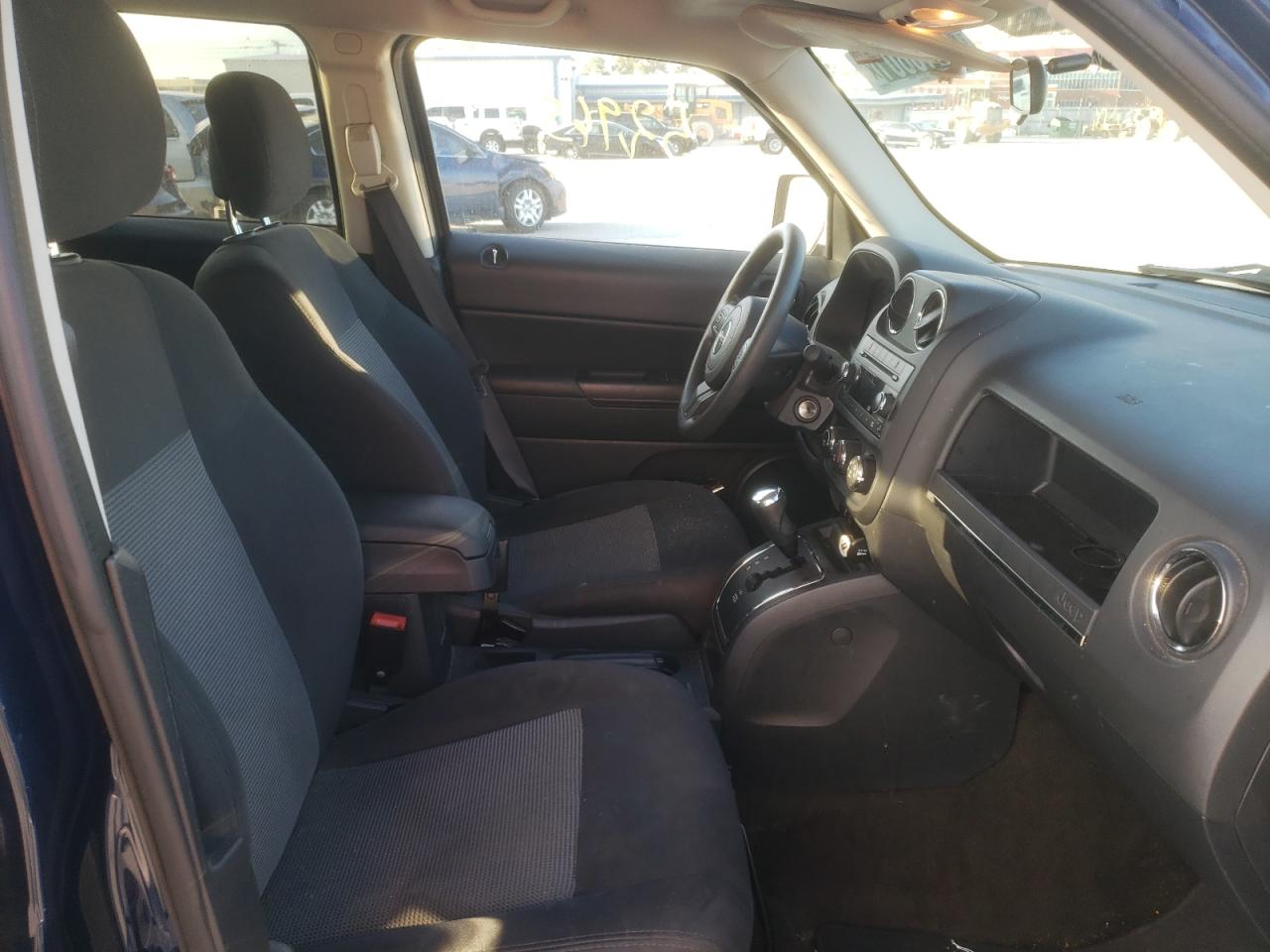 Photo 5 from auction – 2015 JEEP PATRIOT SP with VIN 1C4NJPBB3FD401165