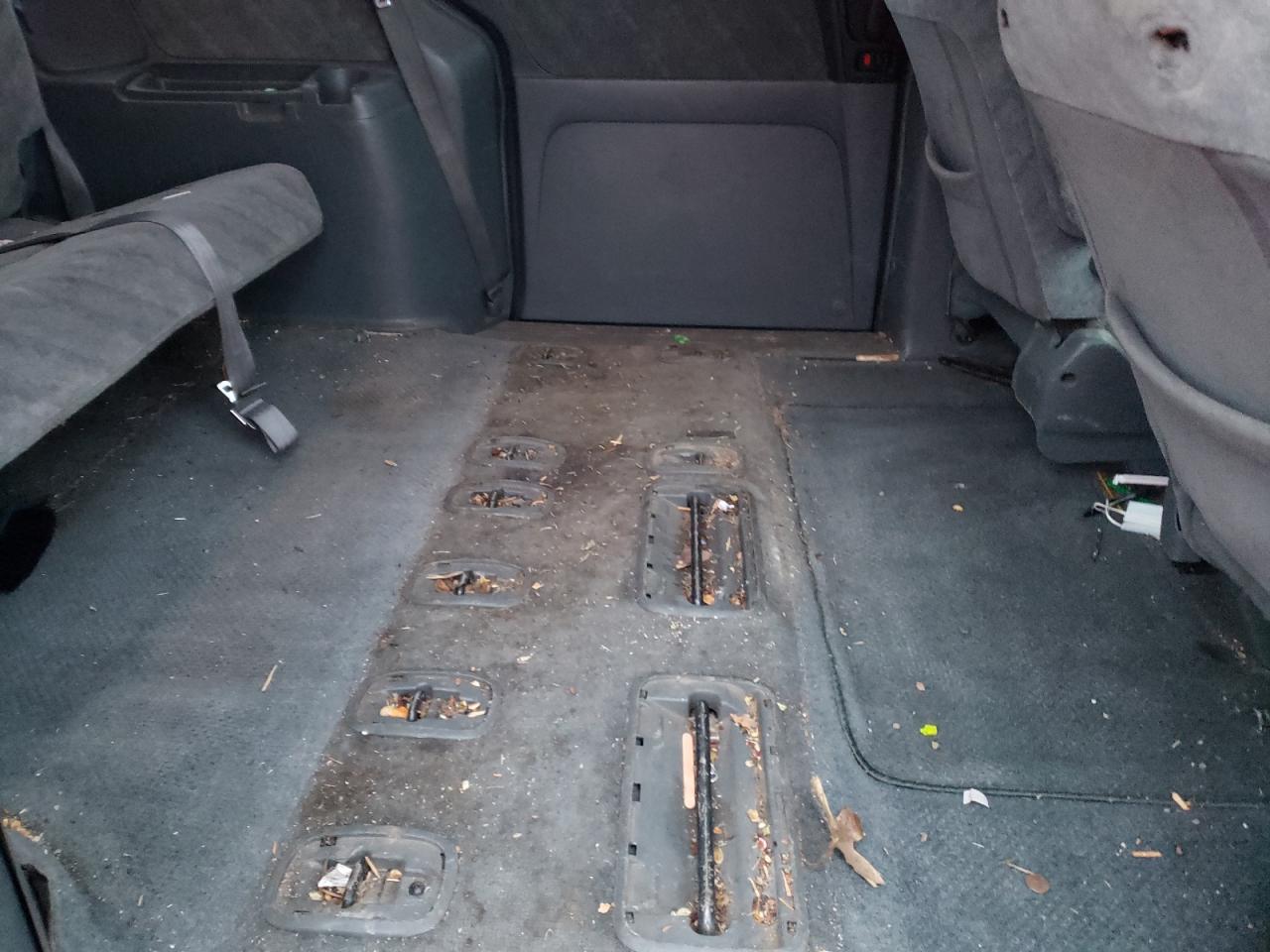Photo 6 from auction – 2003 HONDA ODYSSEY EX with VIN 5FNRL18683B043231