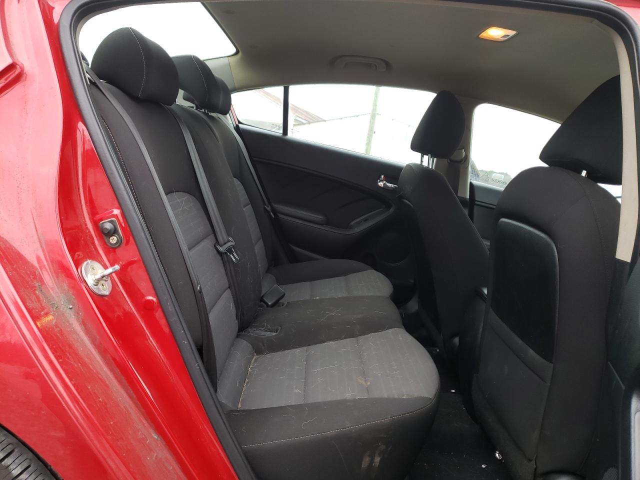 Photo 6 from auction – 2017 KIA FORTE LX with VIN 3KPFL4A70HE114586
