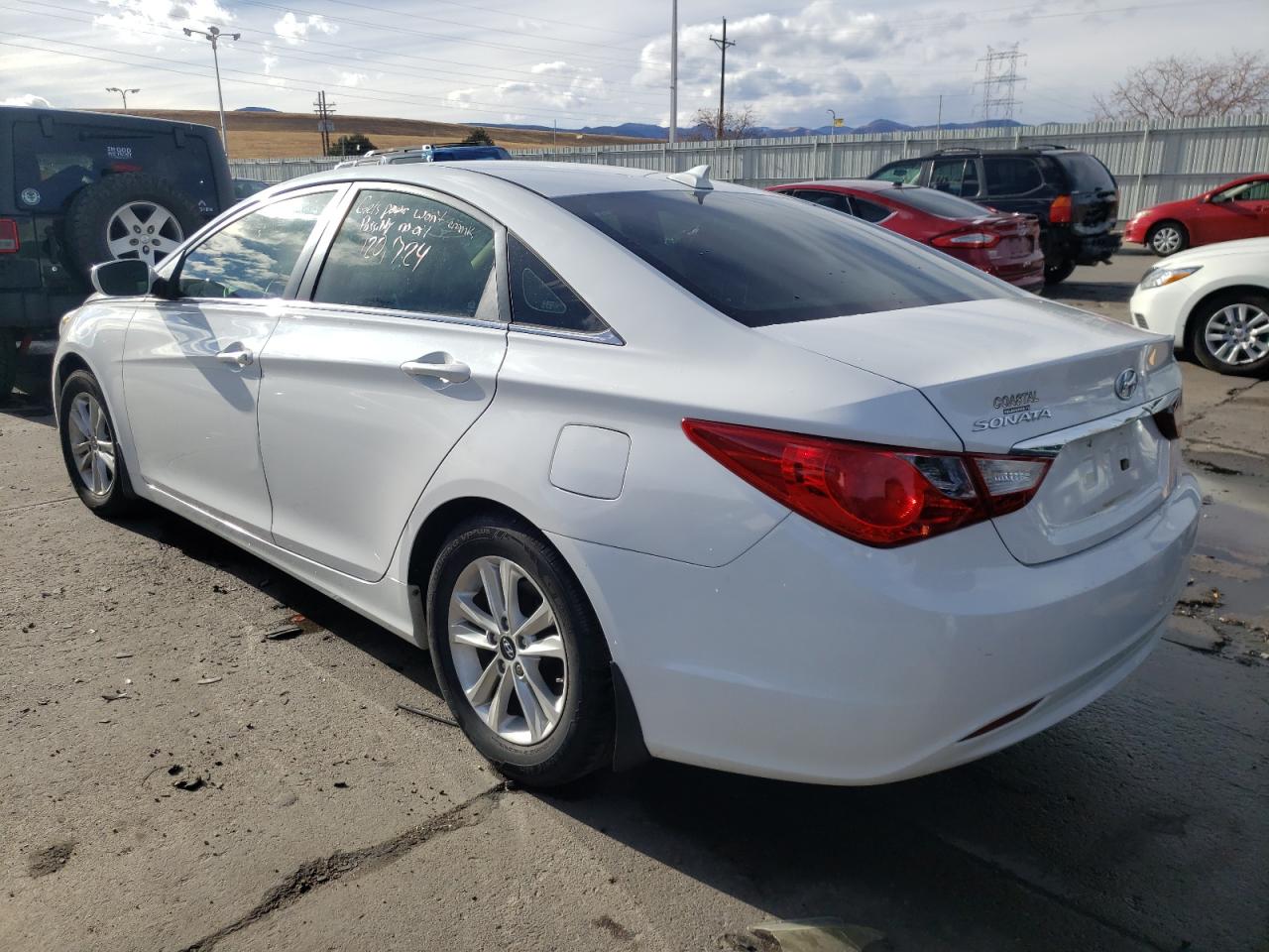 Photo 3 from auction – 2013 HYUNDAI SONATA GLS with VIN 5NPEB4AC4DH629236