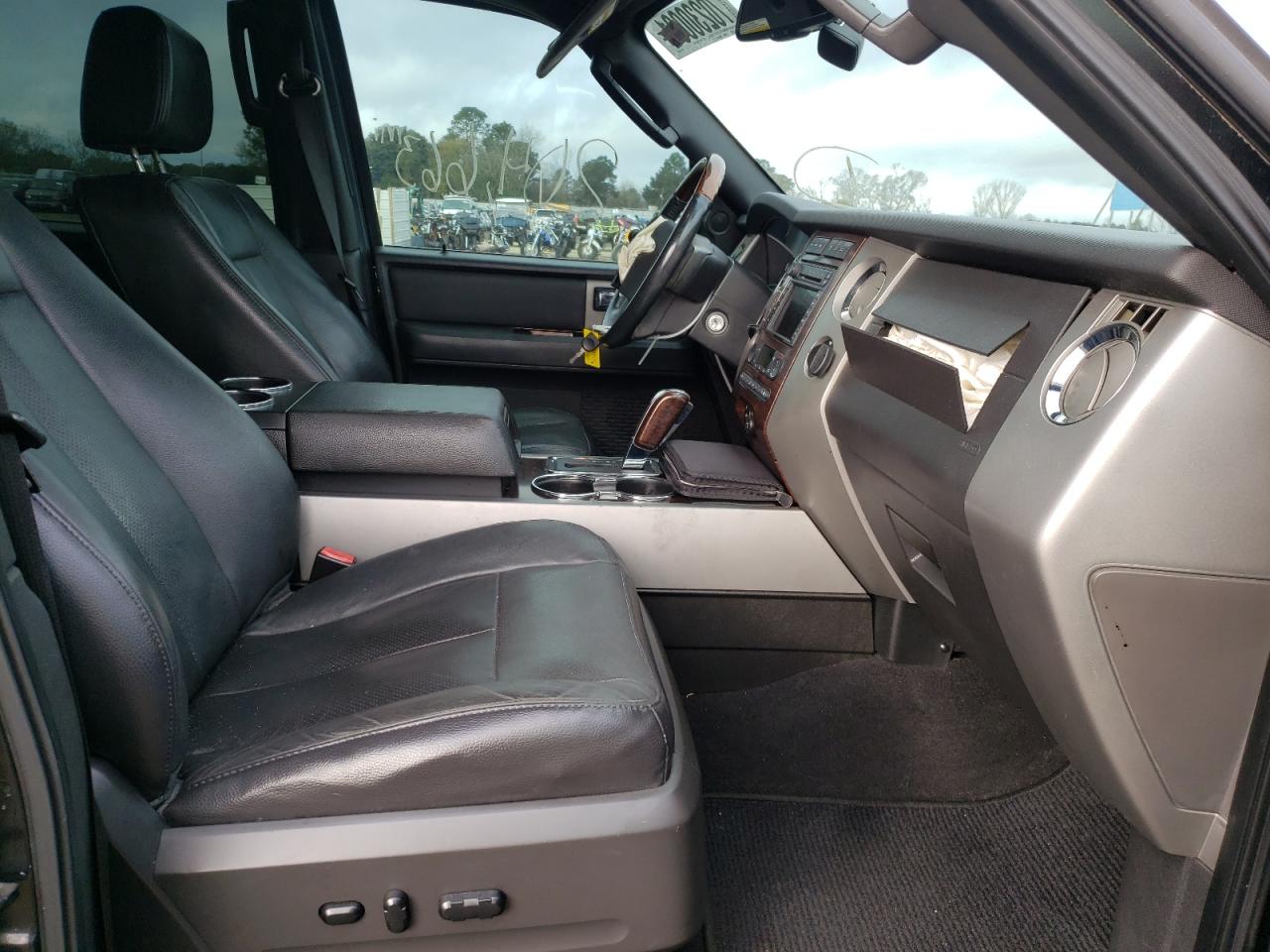 Photo 5 from auction – 2007 FORD EXPEDITION with VIN 1FMFU19597LA56526