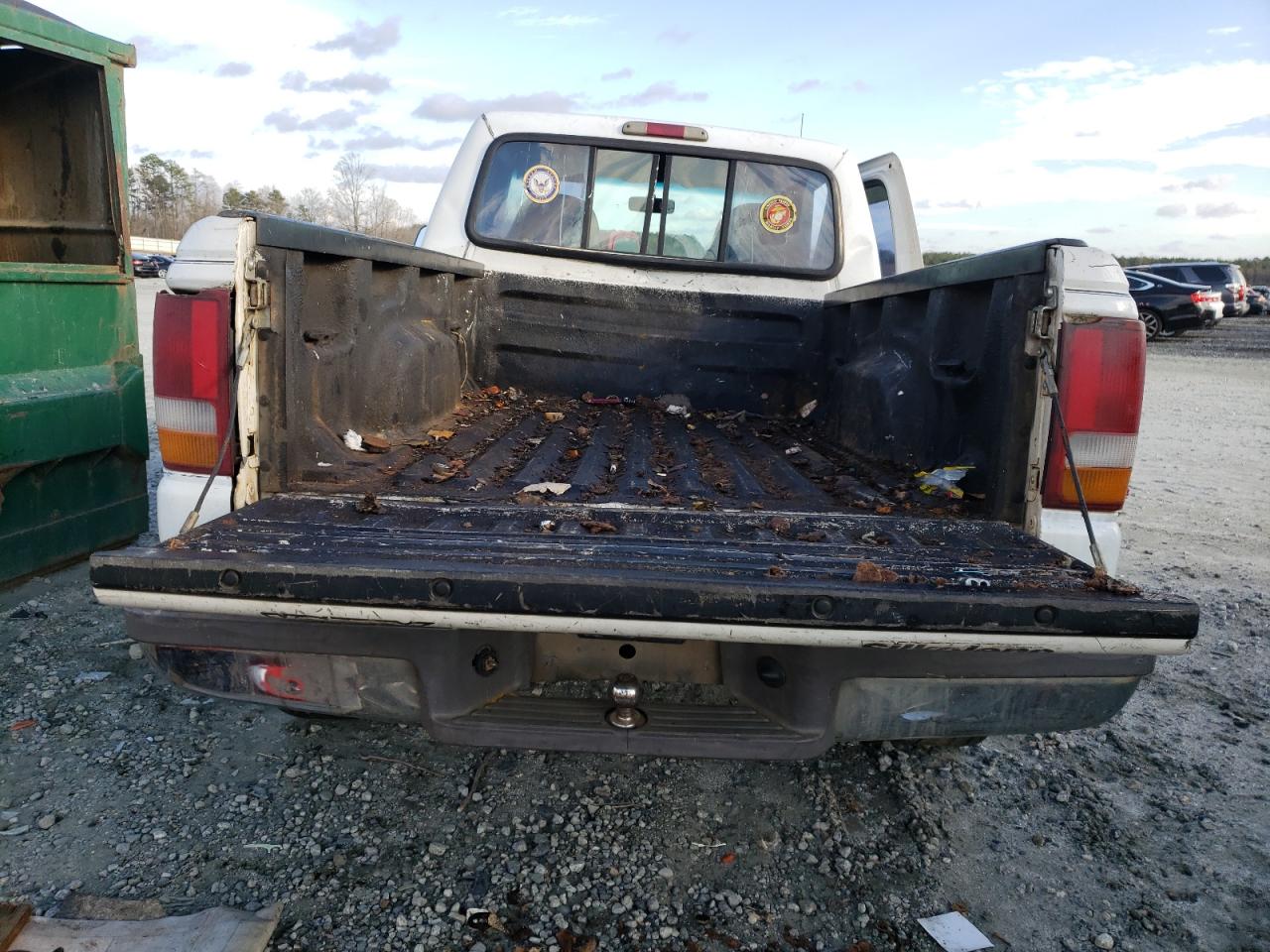 Photo 6 from auction – 1997 FORD RANGER with VIN 1FTCR10A2VPA94611