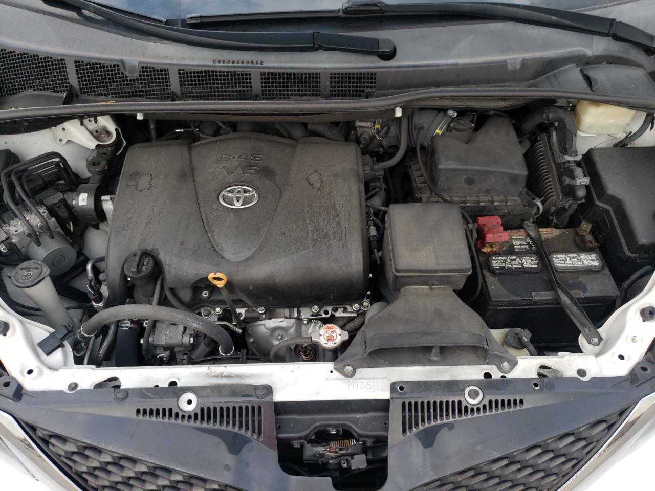 Photo 7 from auction – 2017 TOYOTA SIENNA SE with VIN 5TDXZ3DC5HS818536