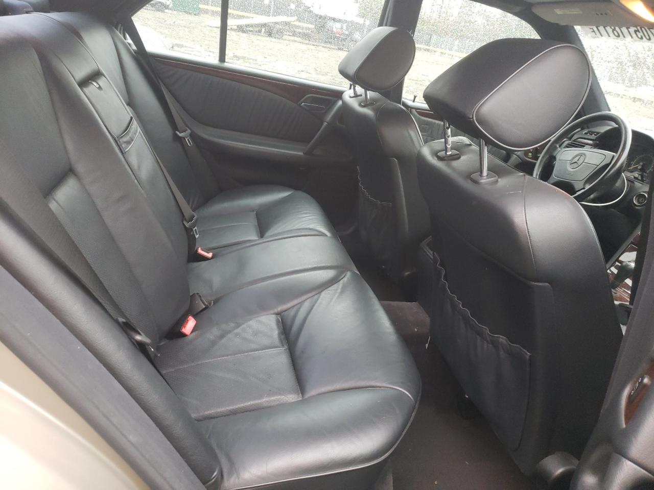 Photo 6 from auction – 1997 MERCEDES-BENZ E 320 with VIN WDBJF55F0VA383869