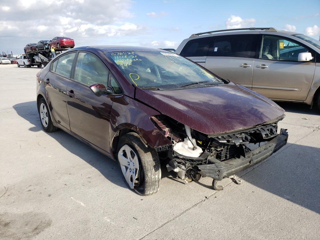 Photo 1 from auction – 2018 KIA FORTE LX with VIN 3KPFK4A75JE276528