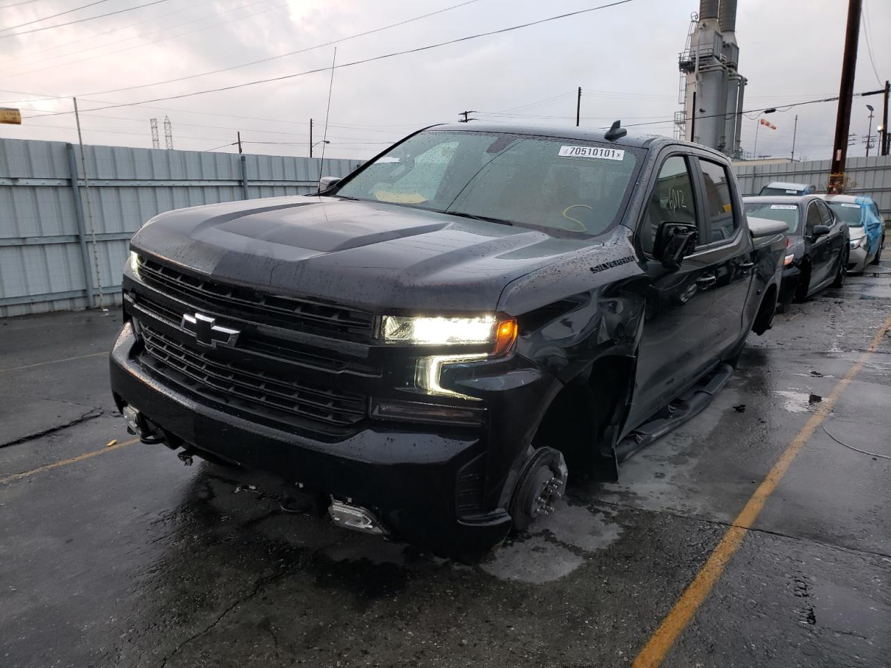 Photo 2 from auction – 2021 CHEVROLET SILVERADO with VIN 1GCUYEED2MZ368894