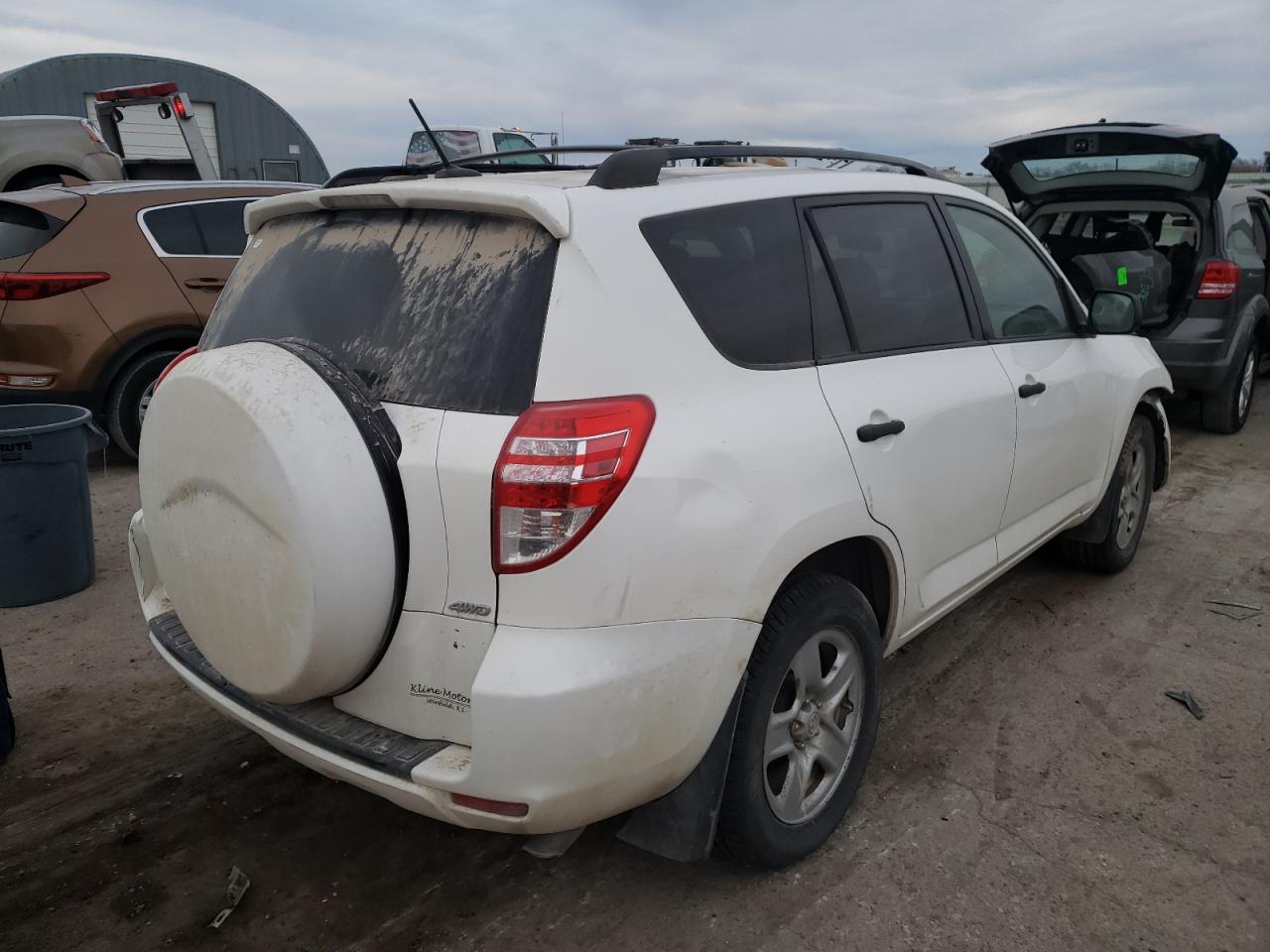 Photo 4 from auction – 2010 TOYOTA RAV4 with VIN JTMBK4DV6AD010445