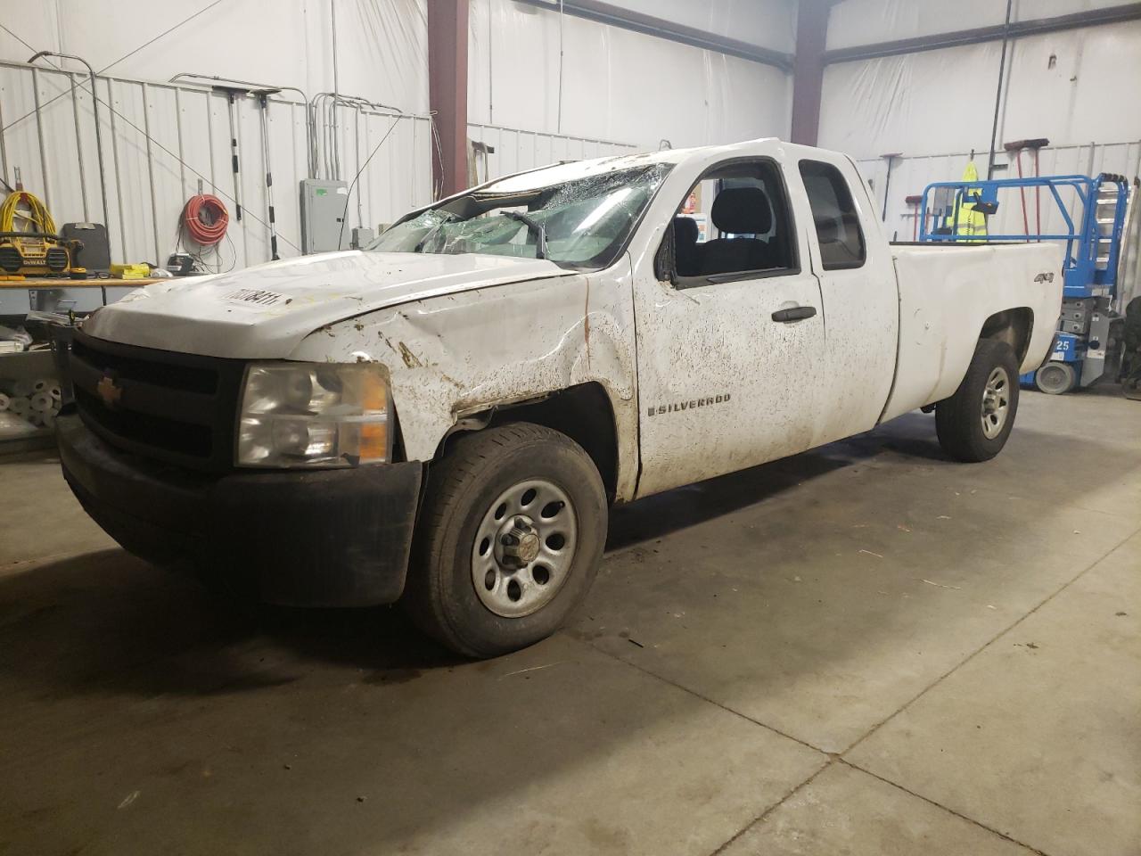 Photo 2 from auction – 2008 CHEVROLET SILVERADO with VIN 1GCEK19J18E136735
