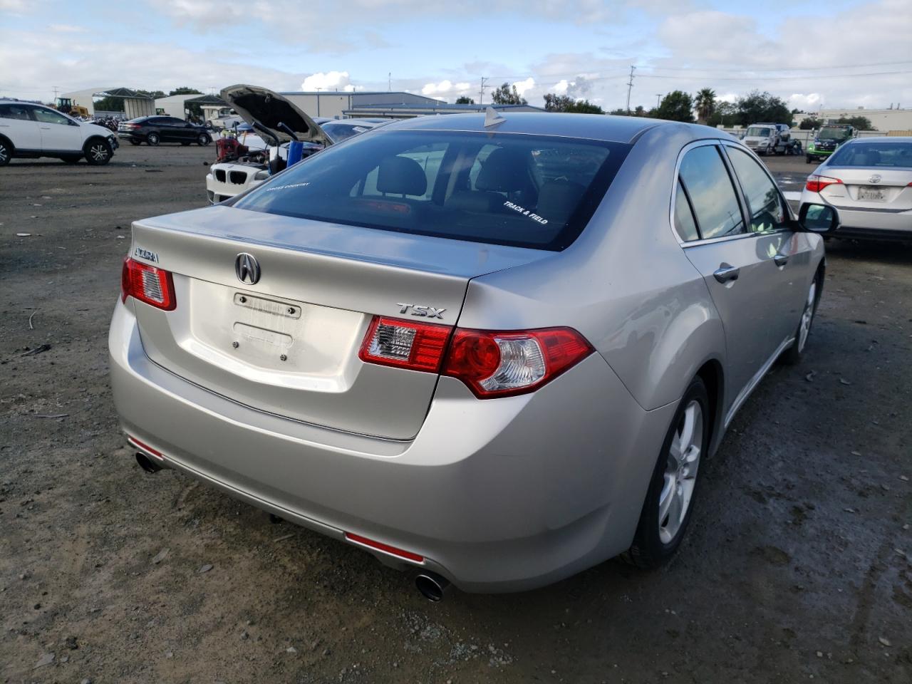 Photo 4 from auction – 2010 ACURA TSX with VIN JH4CU2F65AC030666