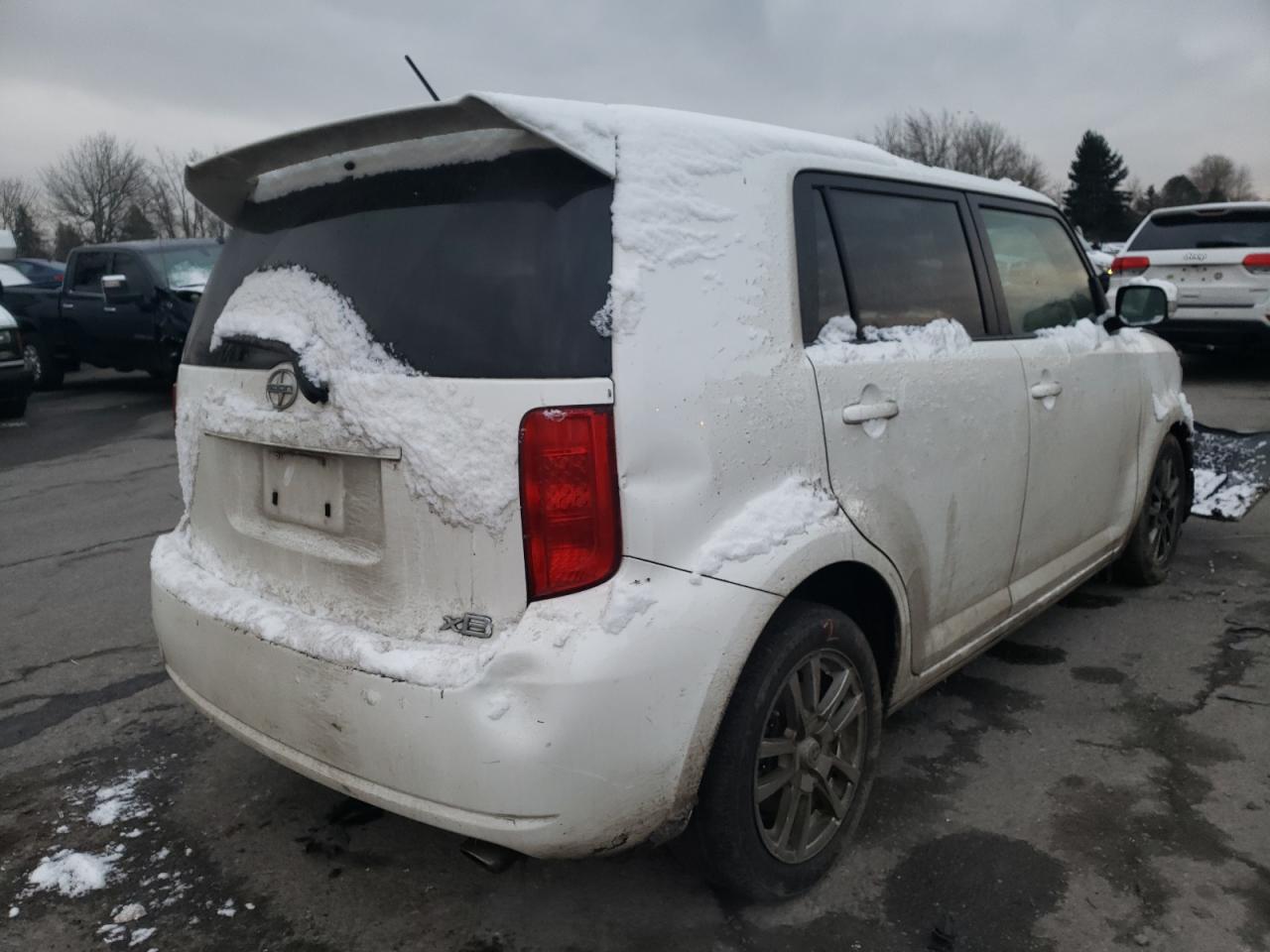 Photo 4 from auction – 2010 TOYOTA SCION XB with VIN JTLZE4FE3A1107546