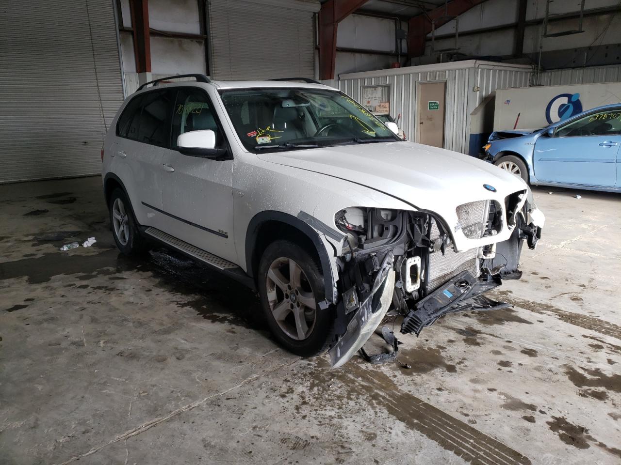 BMW X5 3.0I 2008 with VIN 5UXFE43568L005125 - Photo from auction