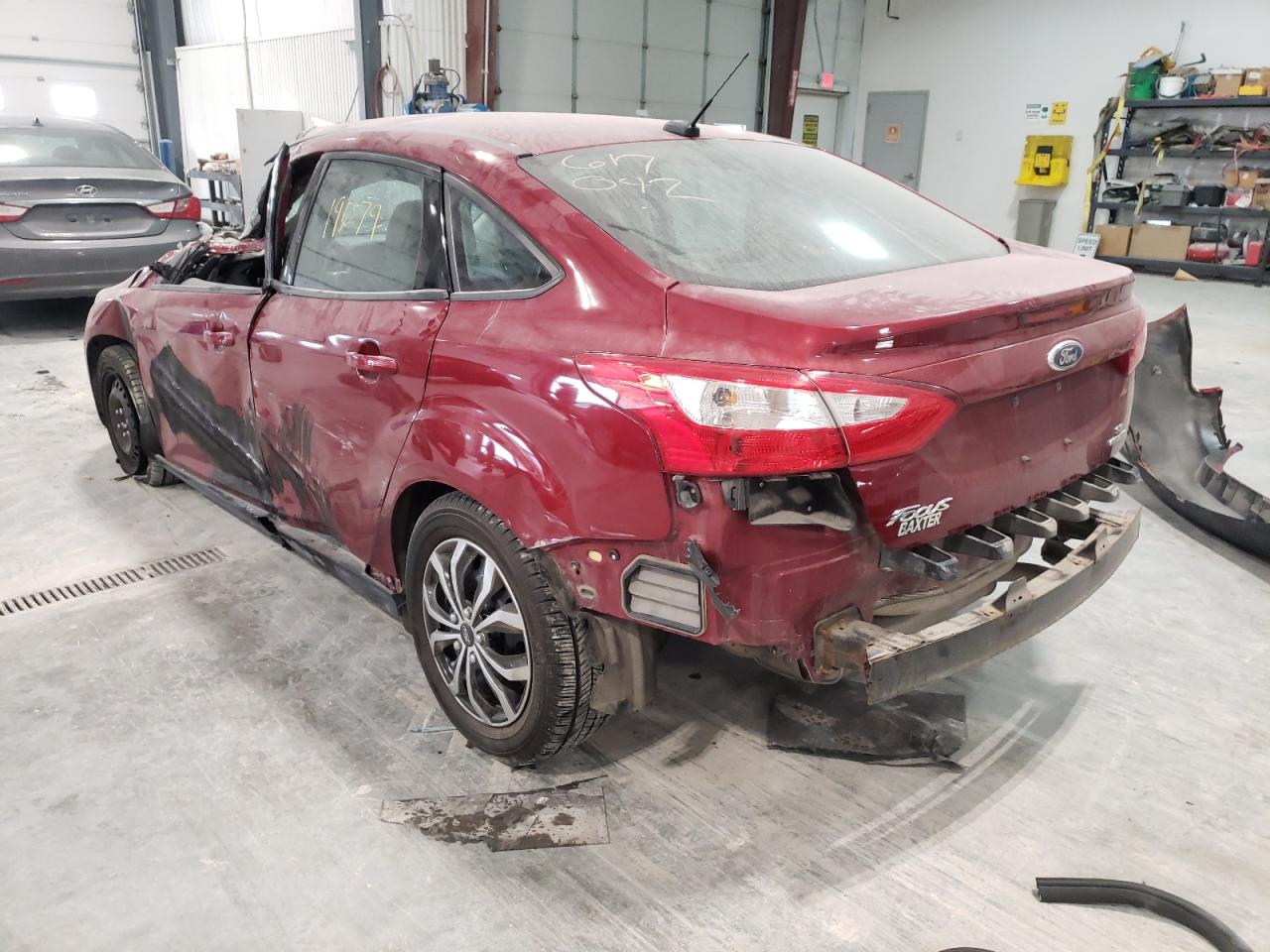 Photo 3 from auction – 2014 FORD FOCUS SE with VIN 1FADP3F26EL452425