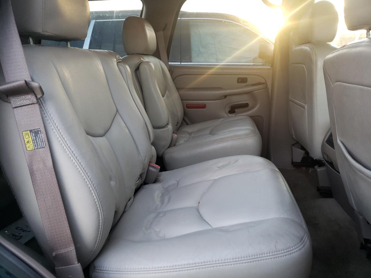 Photo 6 from auction – 2004 GMC YUKON with VIN 1GKEK13Z04J242761