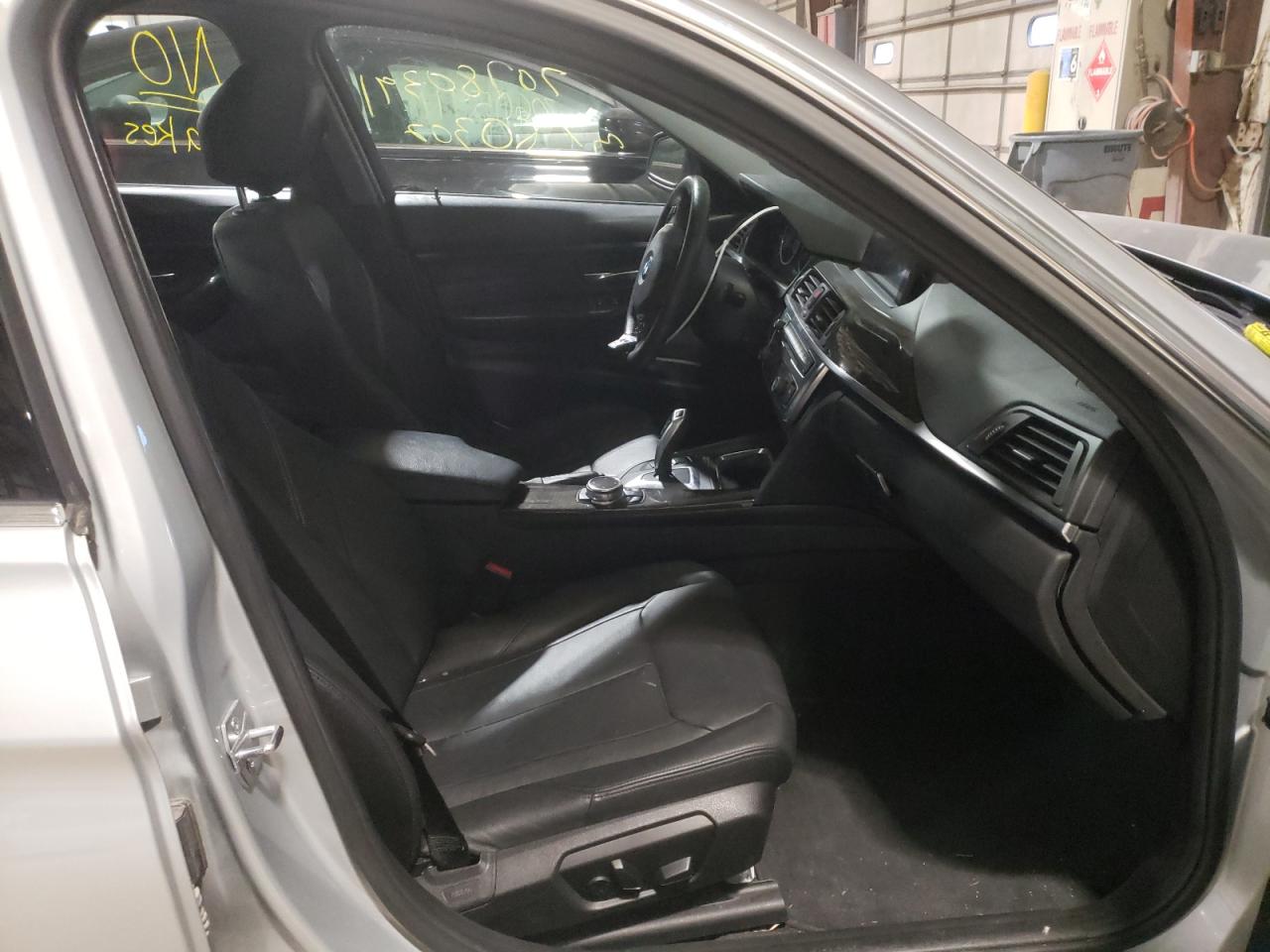 Photo 5 from auction – 2015 BMW 328 XI with VIN WBA3B3G52FNR87008