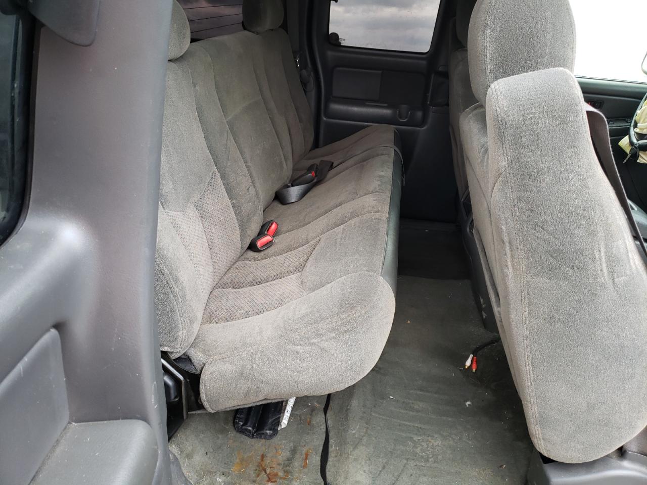 Photo 6 from auction – 2004 CHEVROLET SILVERADO with VIN 2GCEK19T241278914