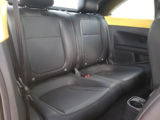 Photo 6 from auction – 2014 VOLKSWAGEN BEETLE with VIN 3VWJX7AT2EM629035