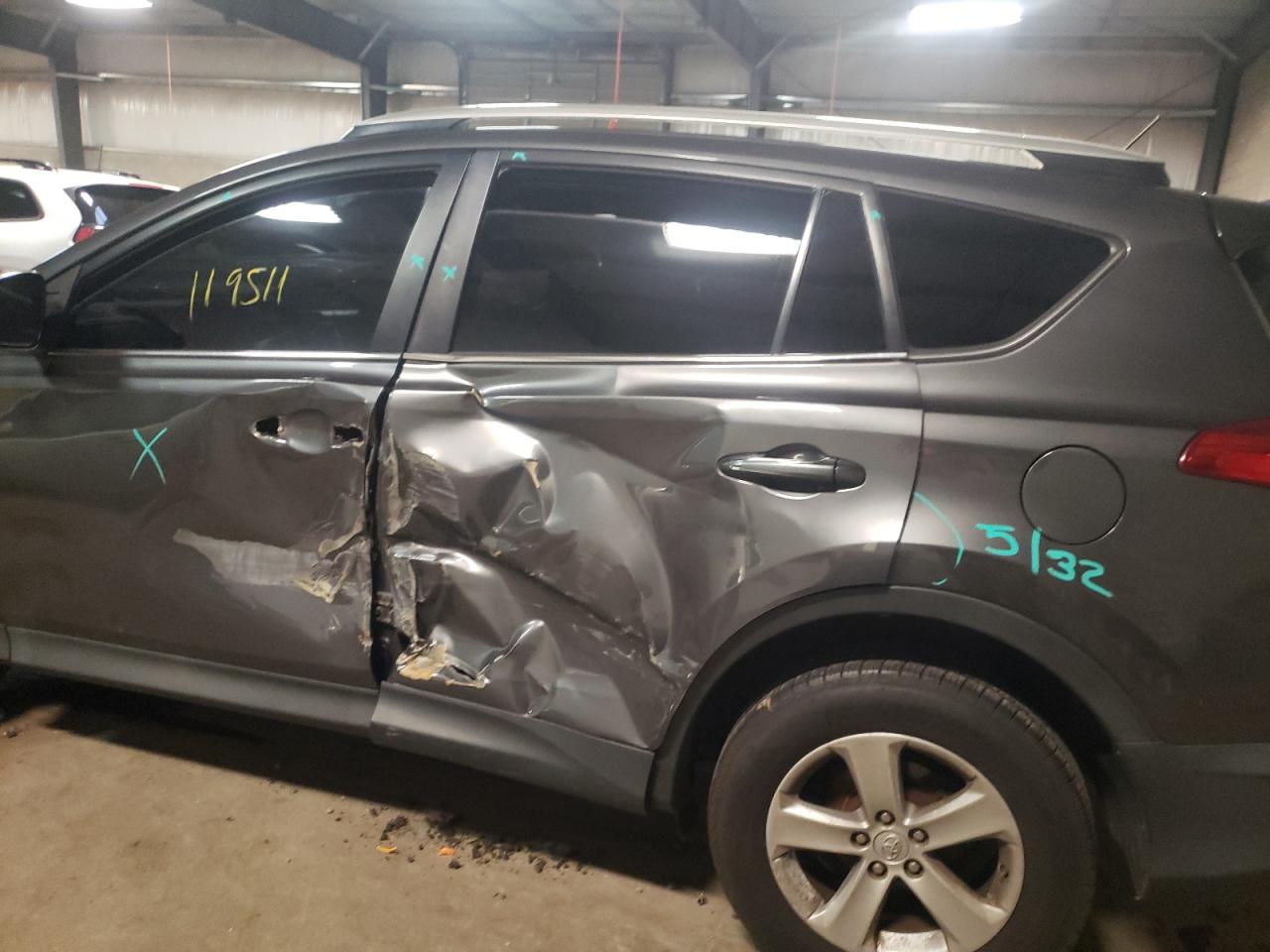 Photo 9 from auction – 2013 TOYOTA RAV4 XLE with VIN 2T3RFREV2DW097962