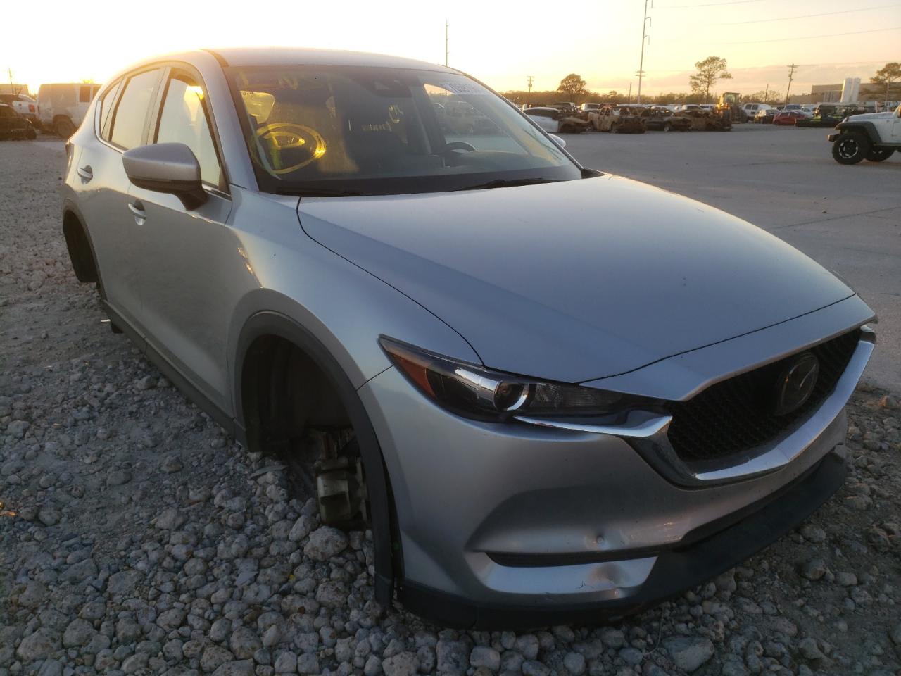 MAZDA CX-5 TOURI 2018 with VIN JM3KFBCM8J0359395 - Photo from auction