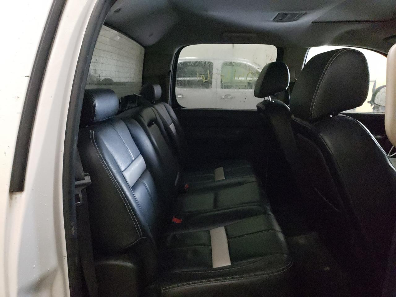 Photo 6 from auction – 2010 GMC SIERRA K15 with VIN 3GTRKVE35AG169655