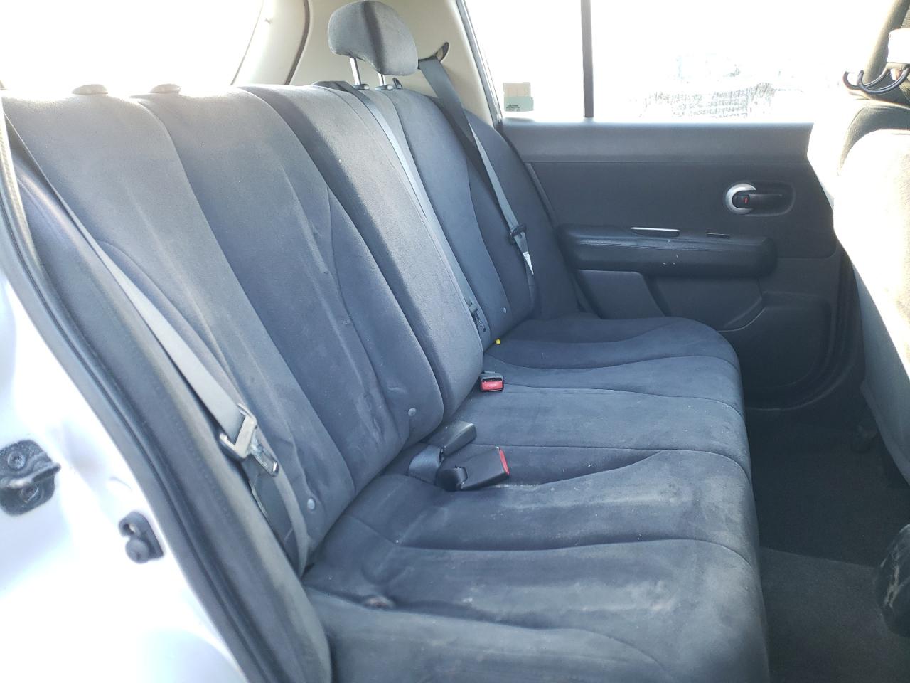 Photo 6 from auction – 2008 NISSAN VERSA S with VIN 3N1BC13E58L412865
