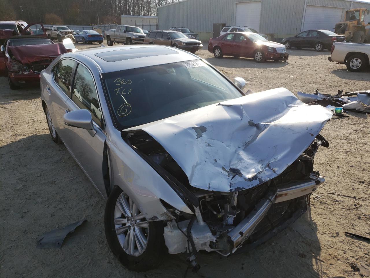 LEXUS ES 350 2014 with VIN JTHBK1GG2E2112059 - Photo from auction
