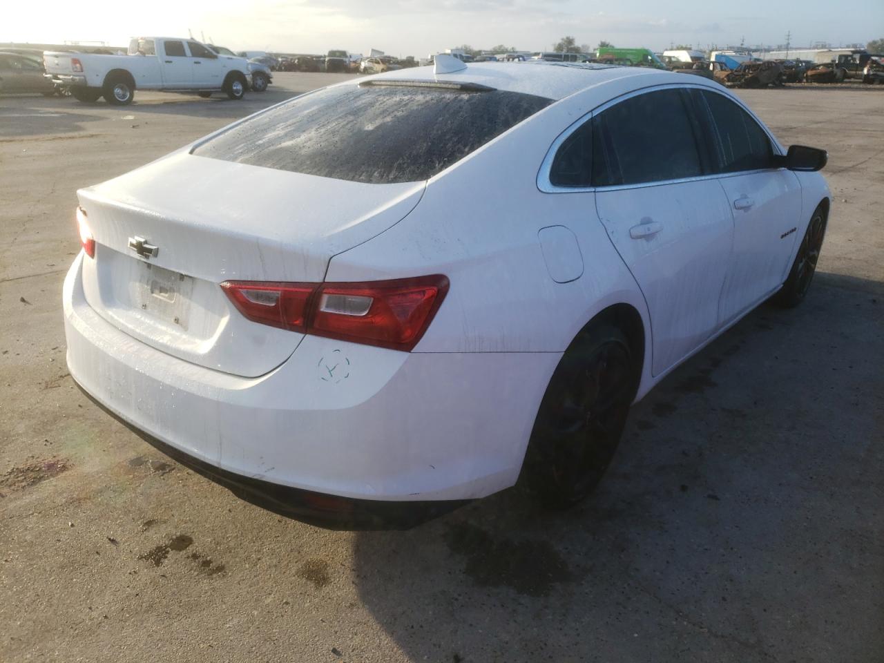 Photo 4 from auction – 2018 CHEVROLET MALIBU LT with VIN 1G1ZD5ST9JF144248