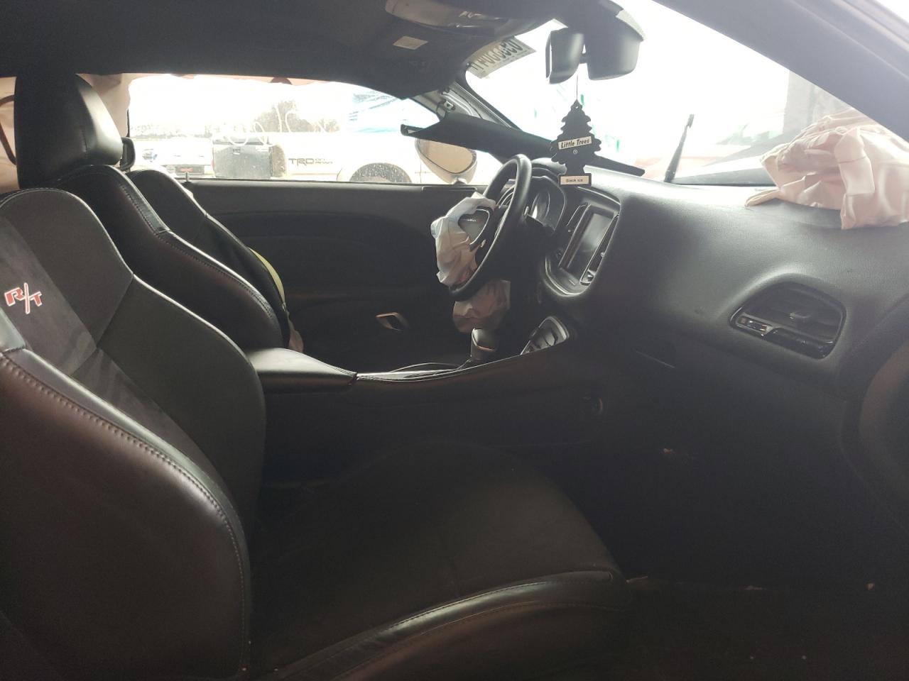 Photo 5 from auction – 2016 DODGE CHALLENGER with VIN 2C3CDZFJ0GH337171