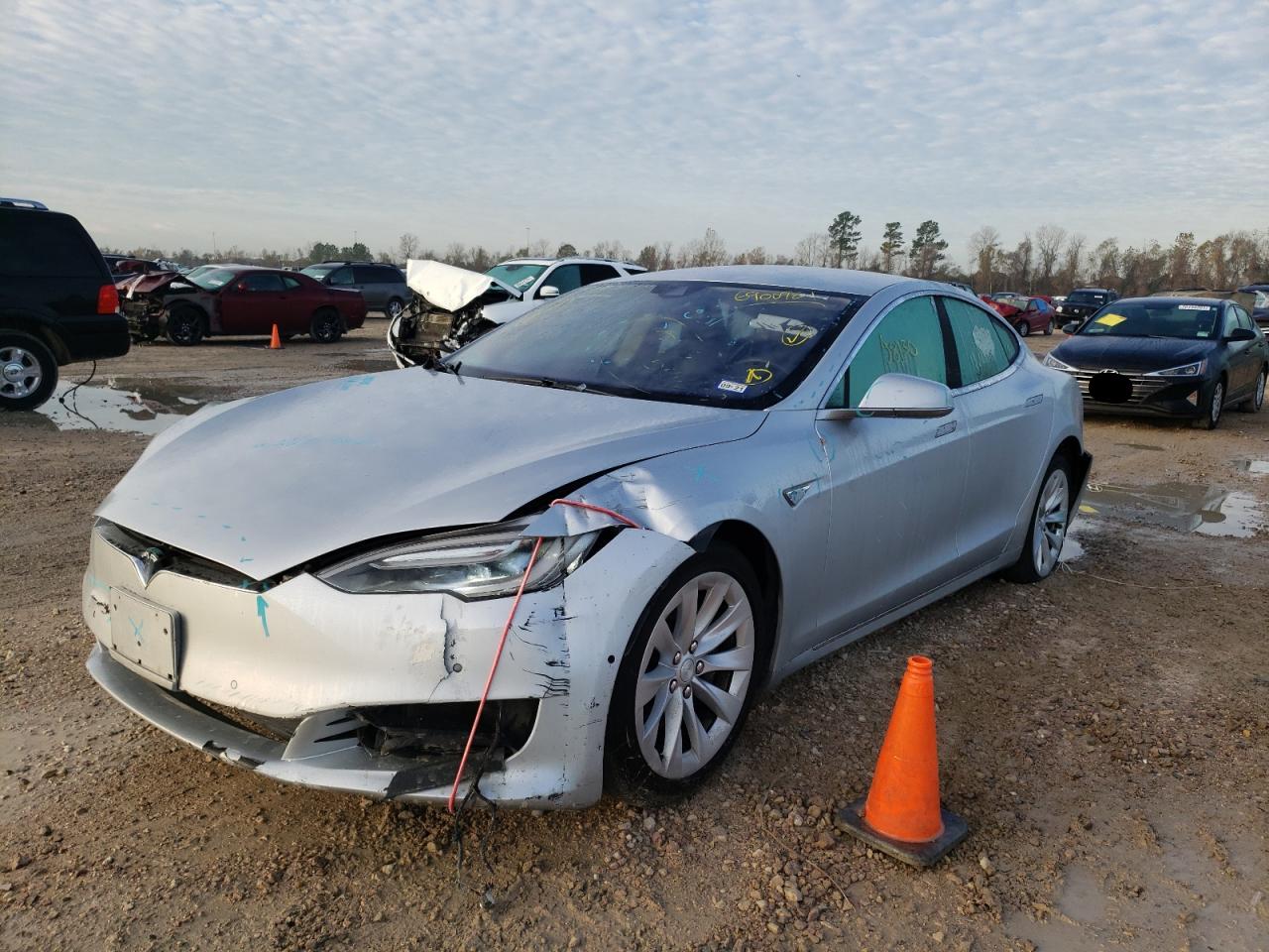Photo 2 from auction – 2016 TESLA MODEL S with VIN 5YJSA1E15GF159010