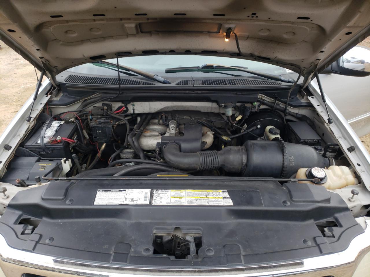 Photo 7 from auction – 2000 FORD F-150 with VIN 1FTZF172XYNB62302