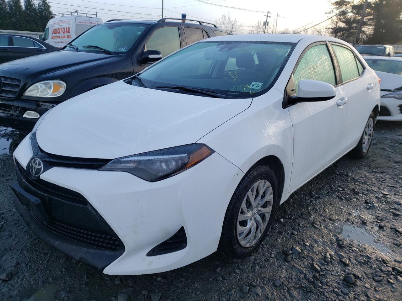 Photo 2 from auction – 2017 TOYOTA COROLLA L with VIN 2T1BURHE5HC956500