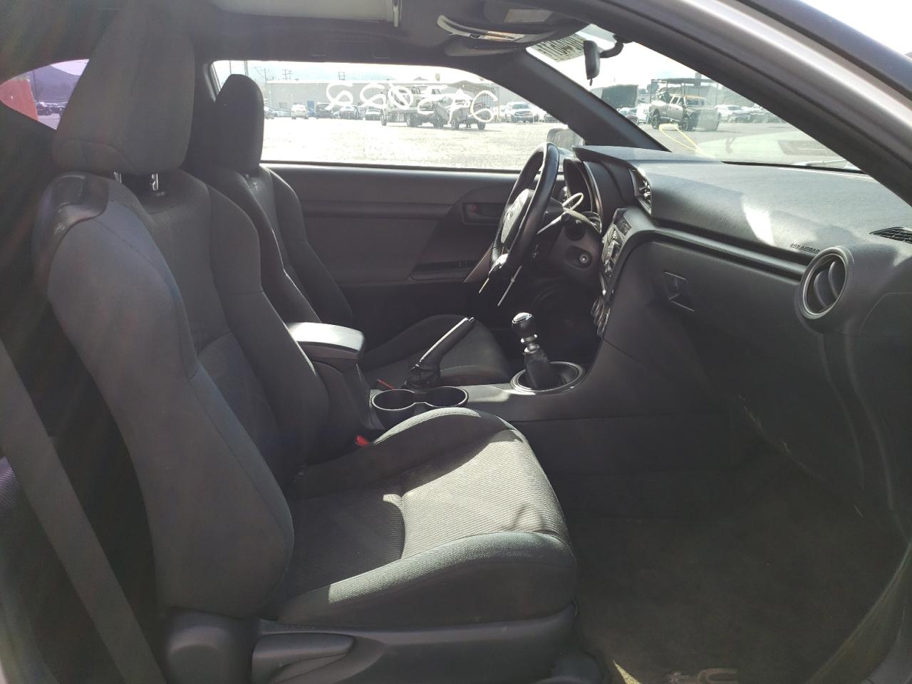Photo 5 from auction – 2011 TOYOTA SCION TC with VIN JTKJF5C74B3009268