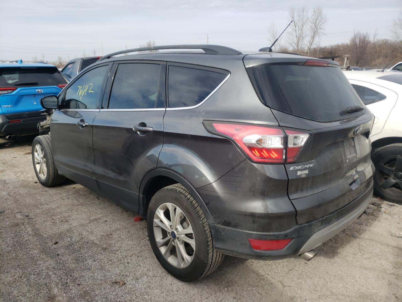 Photo 3 from auction – 2017 FORD ESCAPE SE with VIN 1FMCU0GD7HUA22037